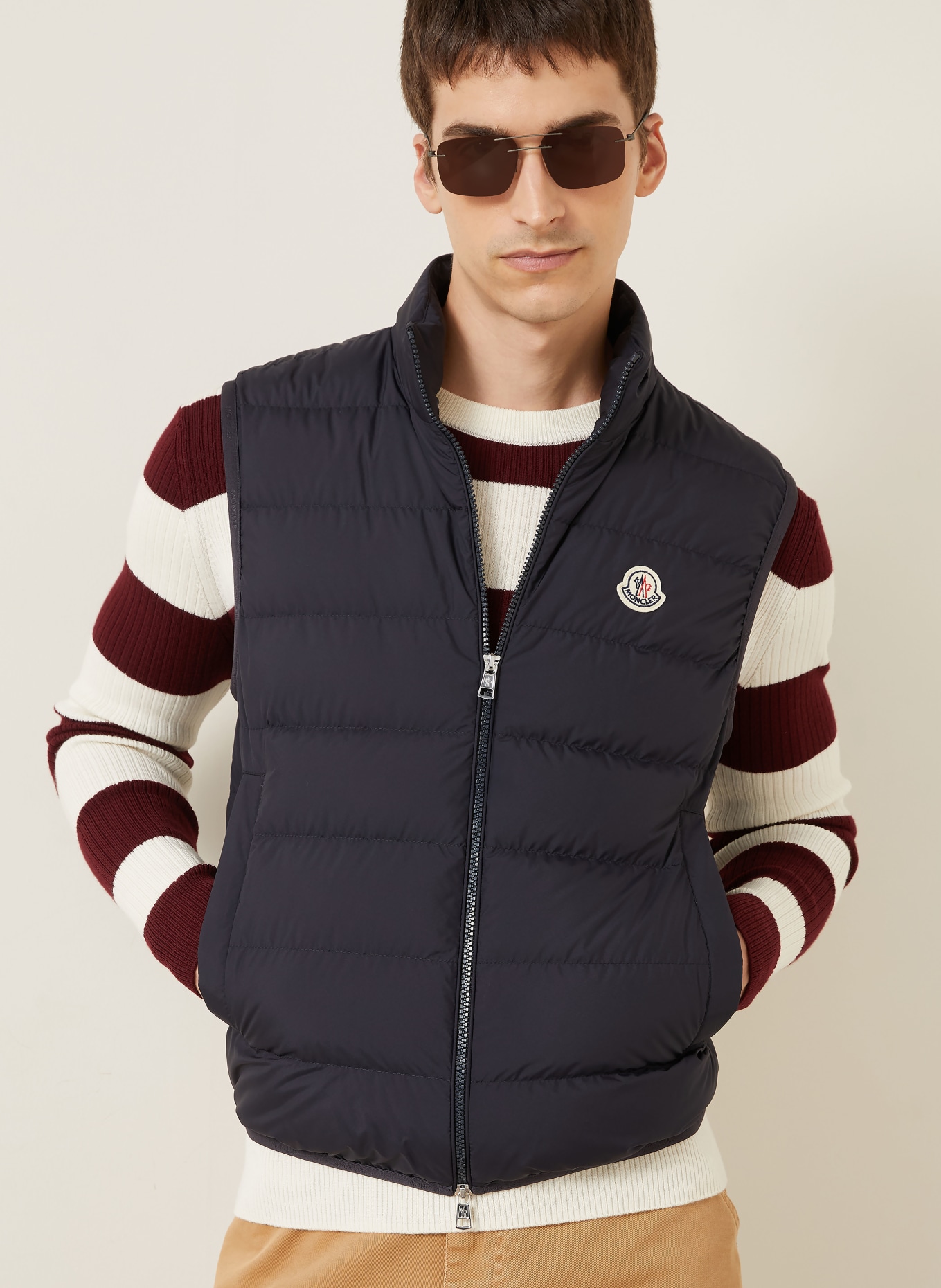 MONCLER Lehká péřová vesta CONTRIN: TMAVĚ MODRÁ