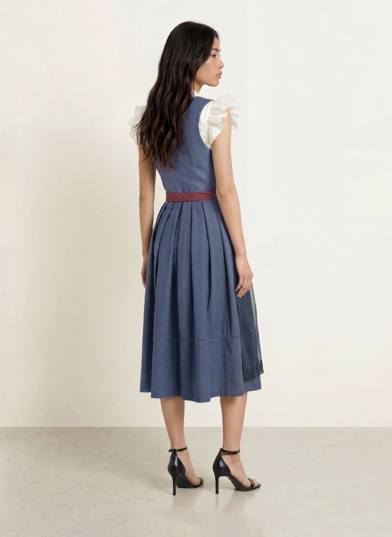 Grasegger Linen Dirndl BRIANNA: BLUE / DARK RED