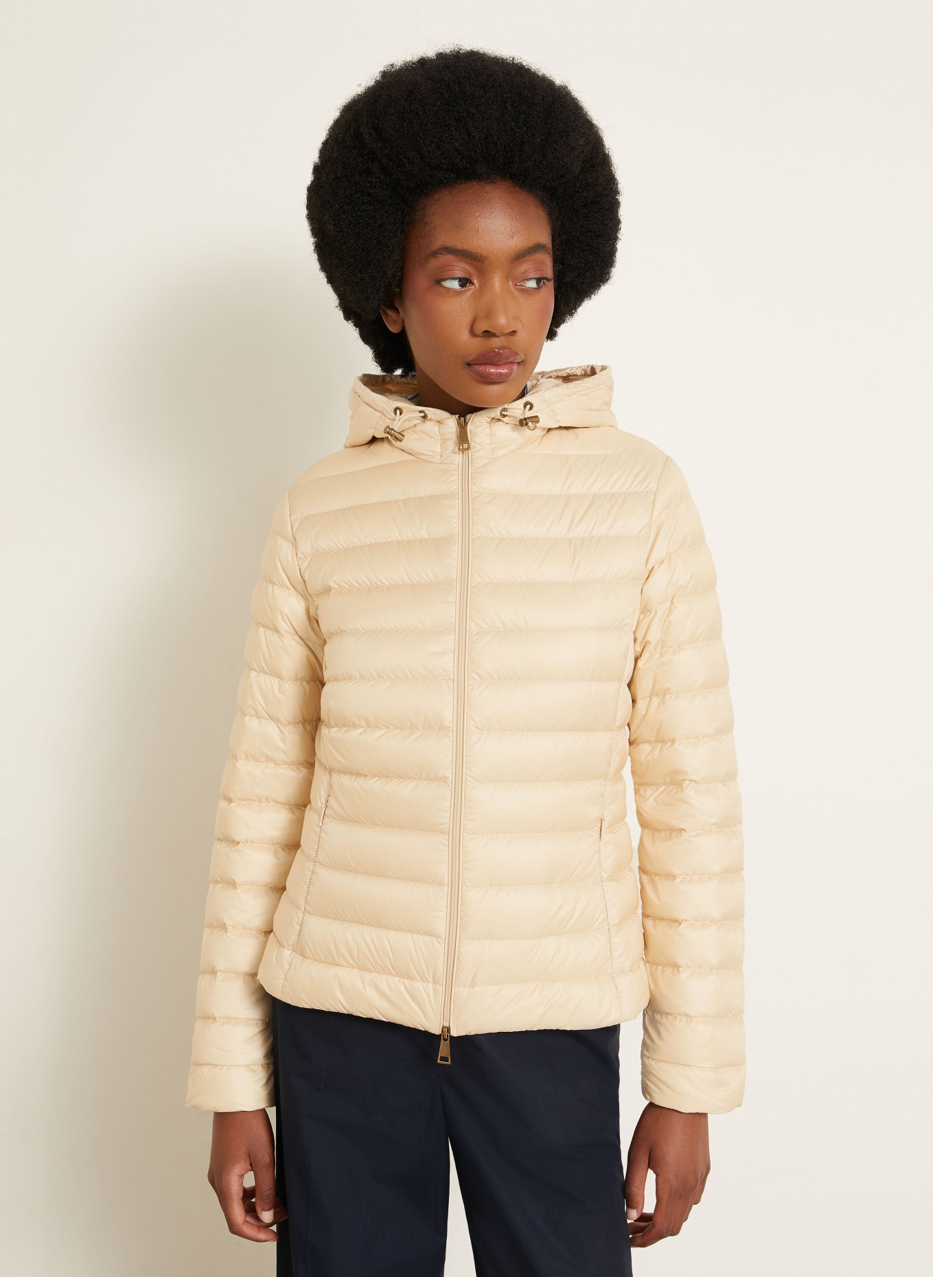 MONCLER Lightweight donsjas IGELHOOD: BEIGE