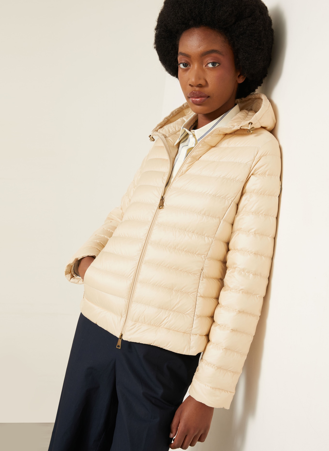 MONCLER Lightweight donsjas IGELHOOD: BEIGE
