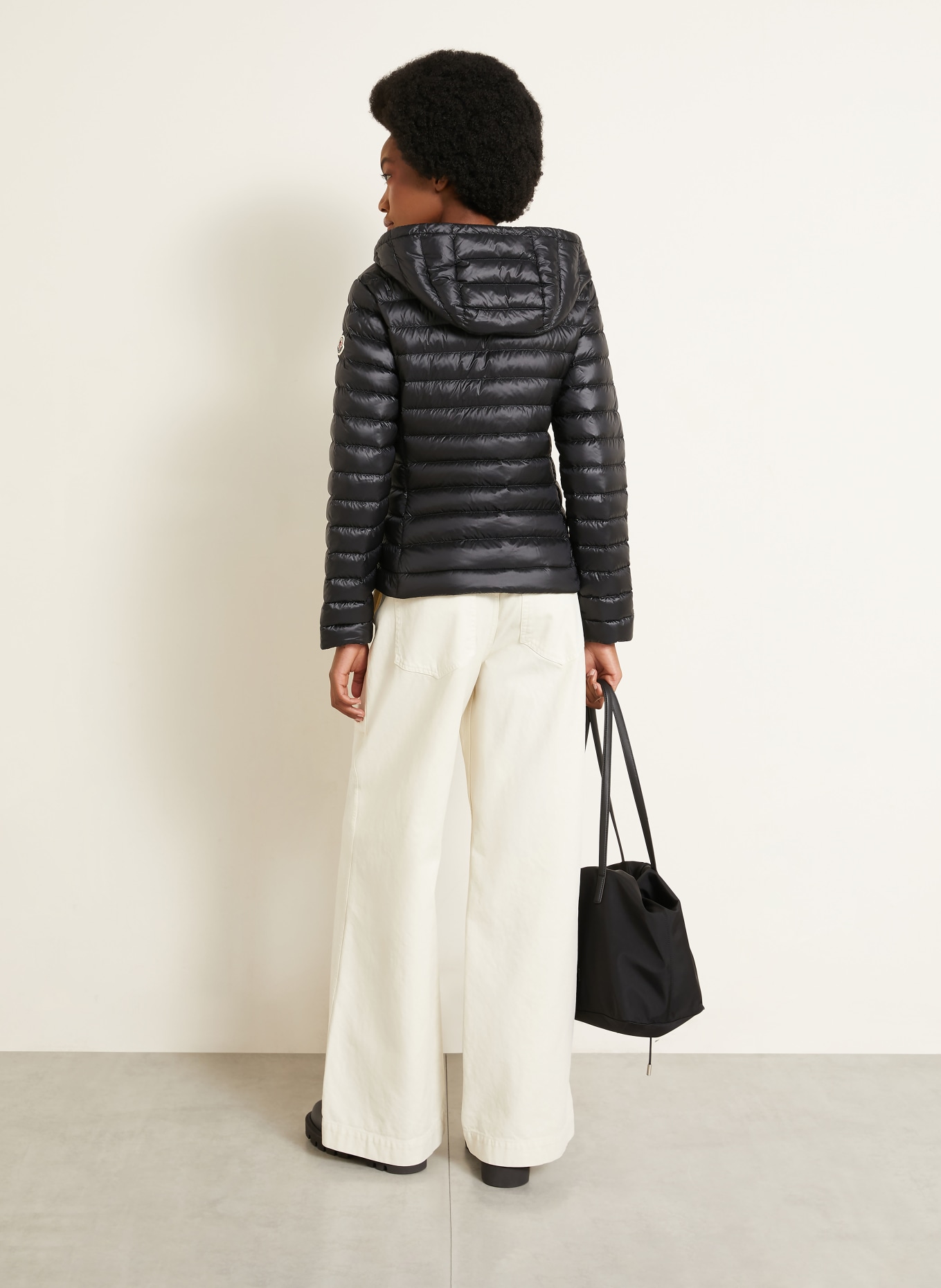 MONCLER Lightweight donsjas IGELHOOD: ZWART