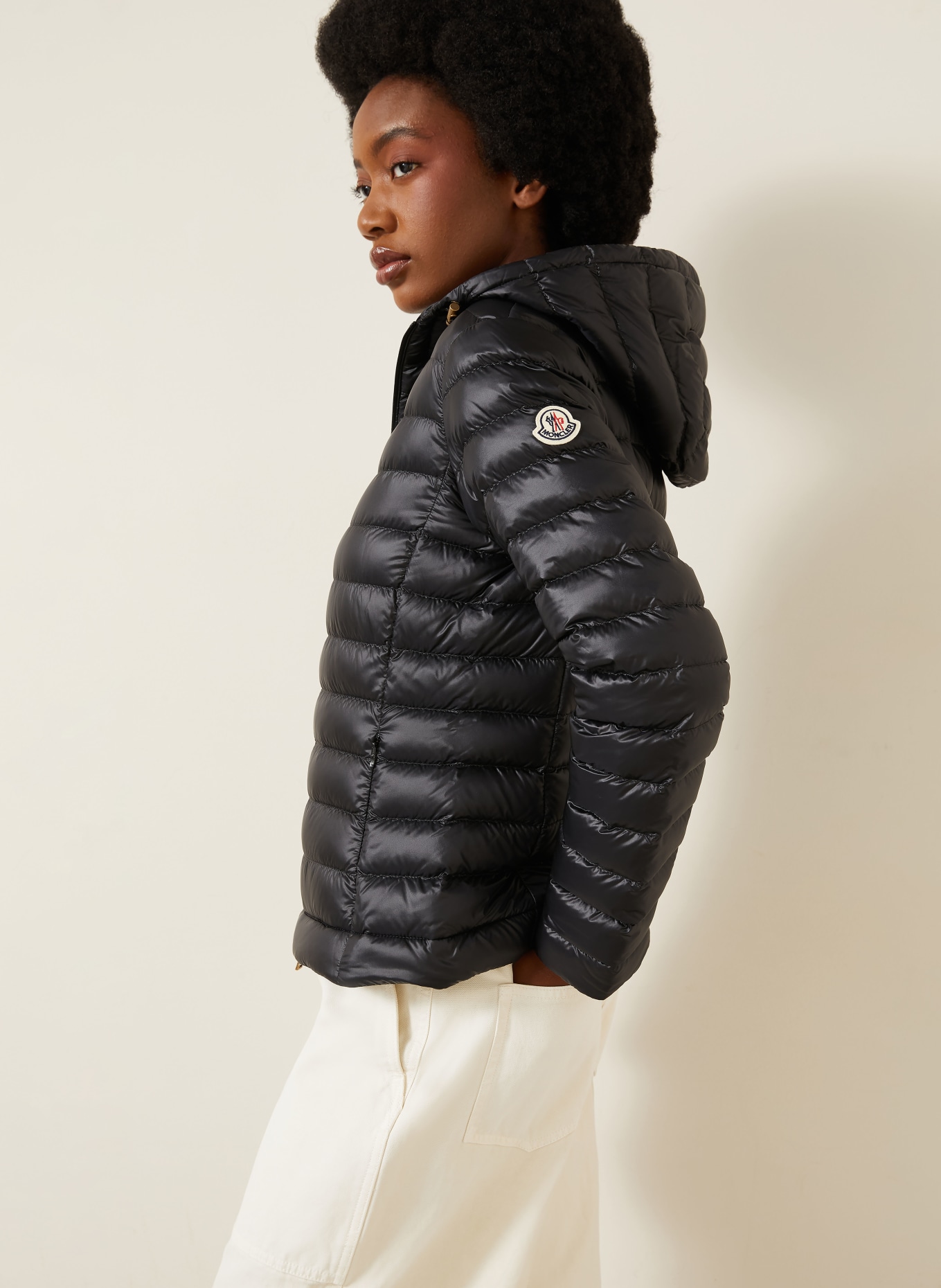 MONCLER Lightweight donsjas IGELHOOD: ZWART