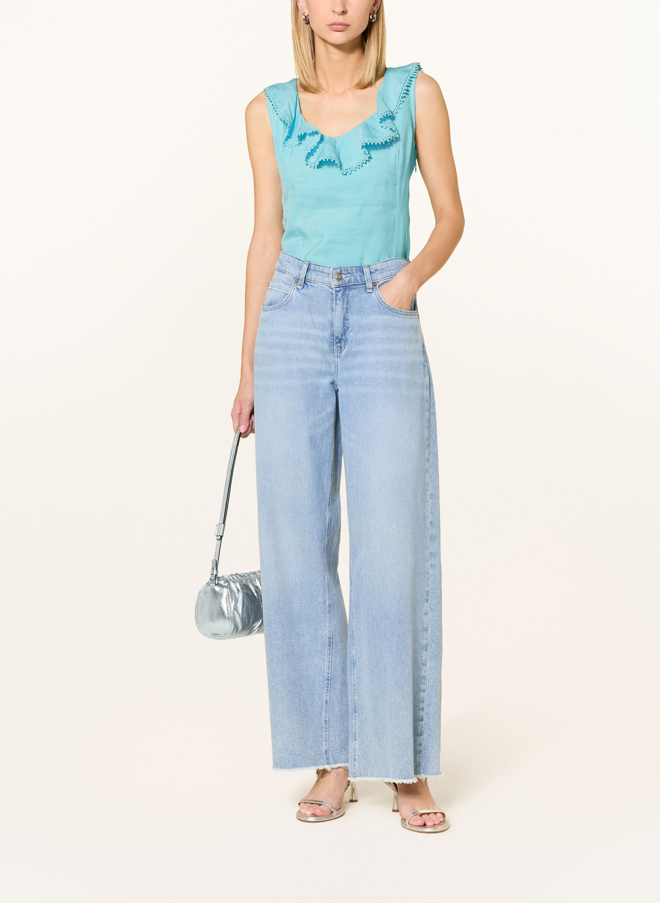 Phase Eight Top RHONA mit Leinen: HELLBLAU