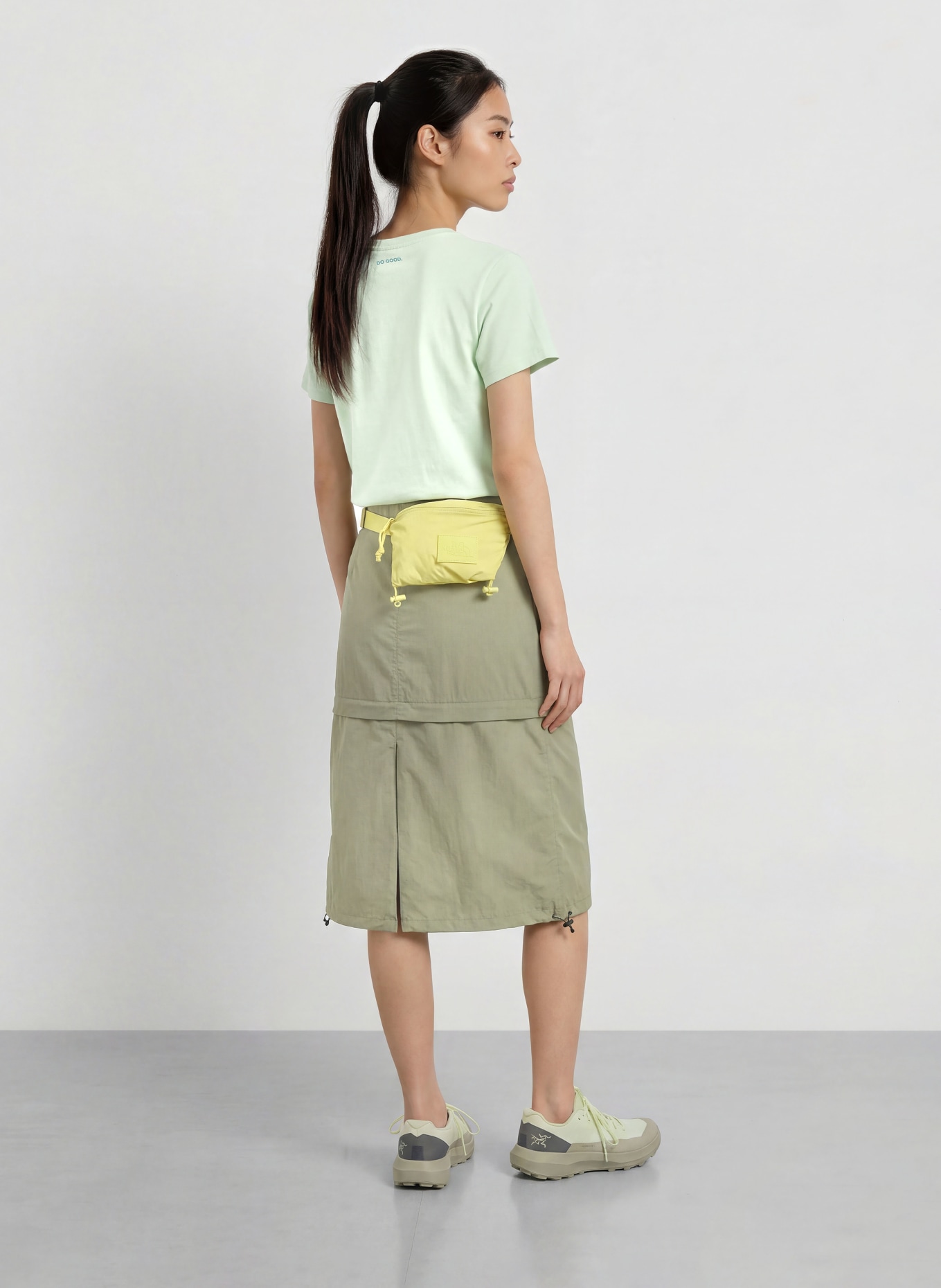 cotopaxi LLAMA T-shirt: LIGHT GREEN / TEAL