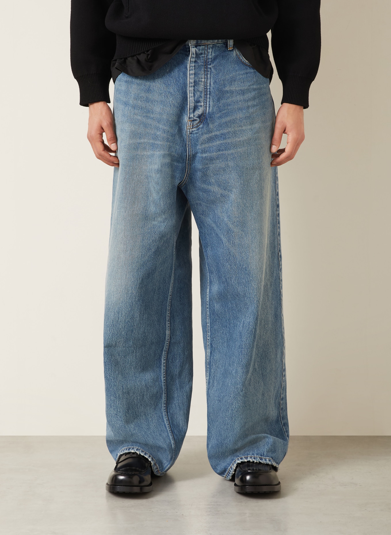 BALENCIAGA Jean destroy coupe baggy: 5002 Aubergine
