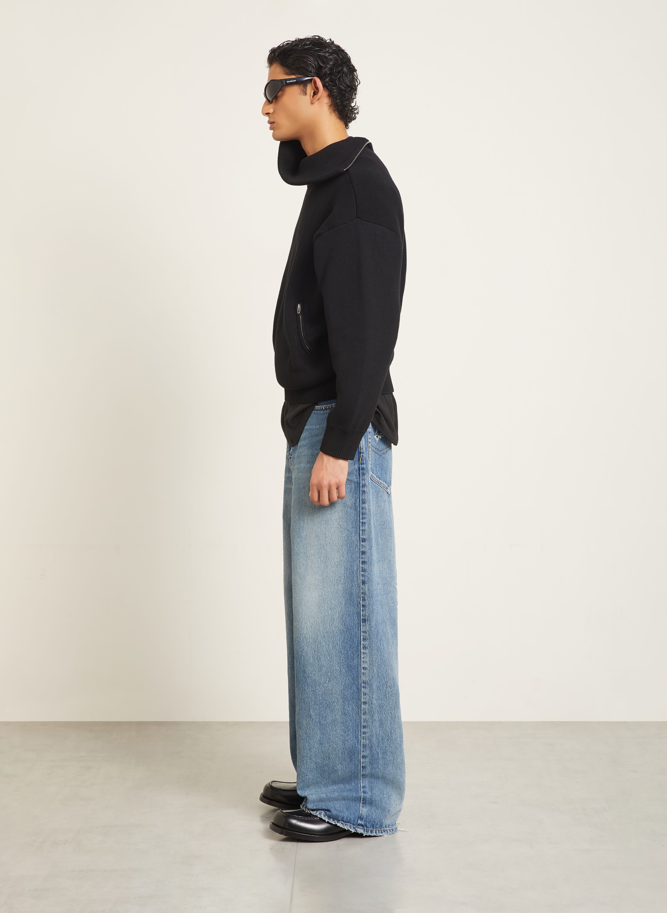 BALENCIAGA Jean destroy coupe baggy: 5002 Aubergine