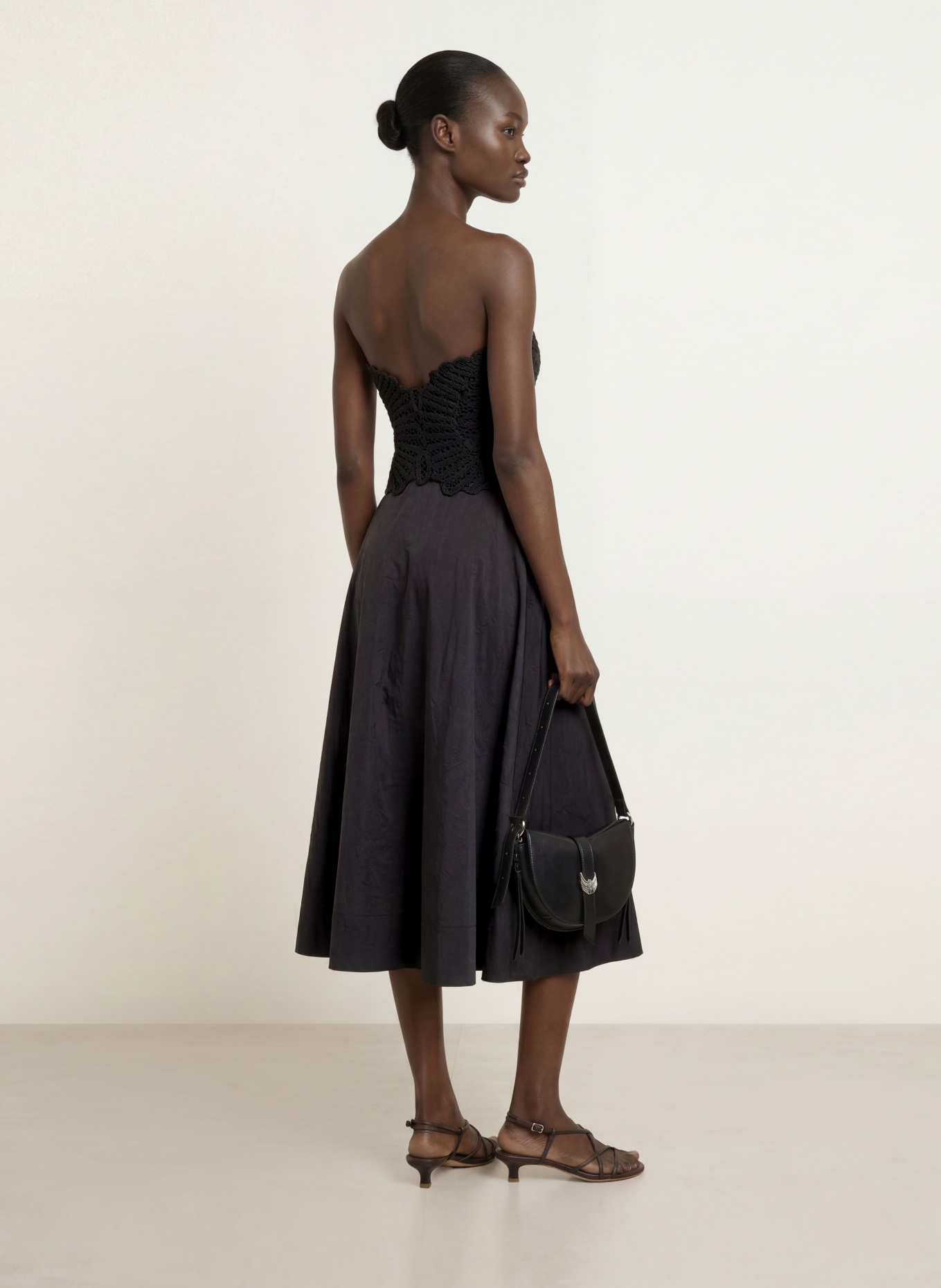 ba&sh Off-Shoulder-Kleid PRAINA im Materialmix: SCHWARZ