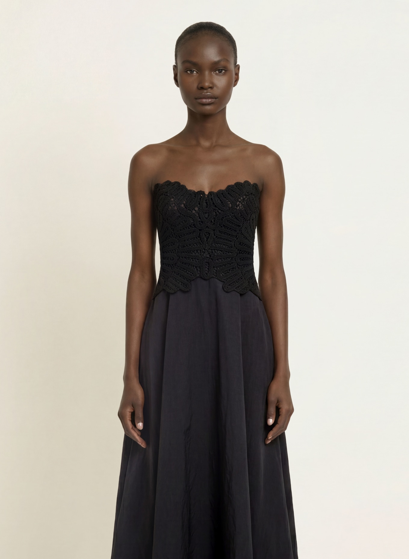 ba&sh Off-Shoulder-Kleid PRAINA im Materialmix: SCHWARZ