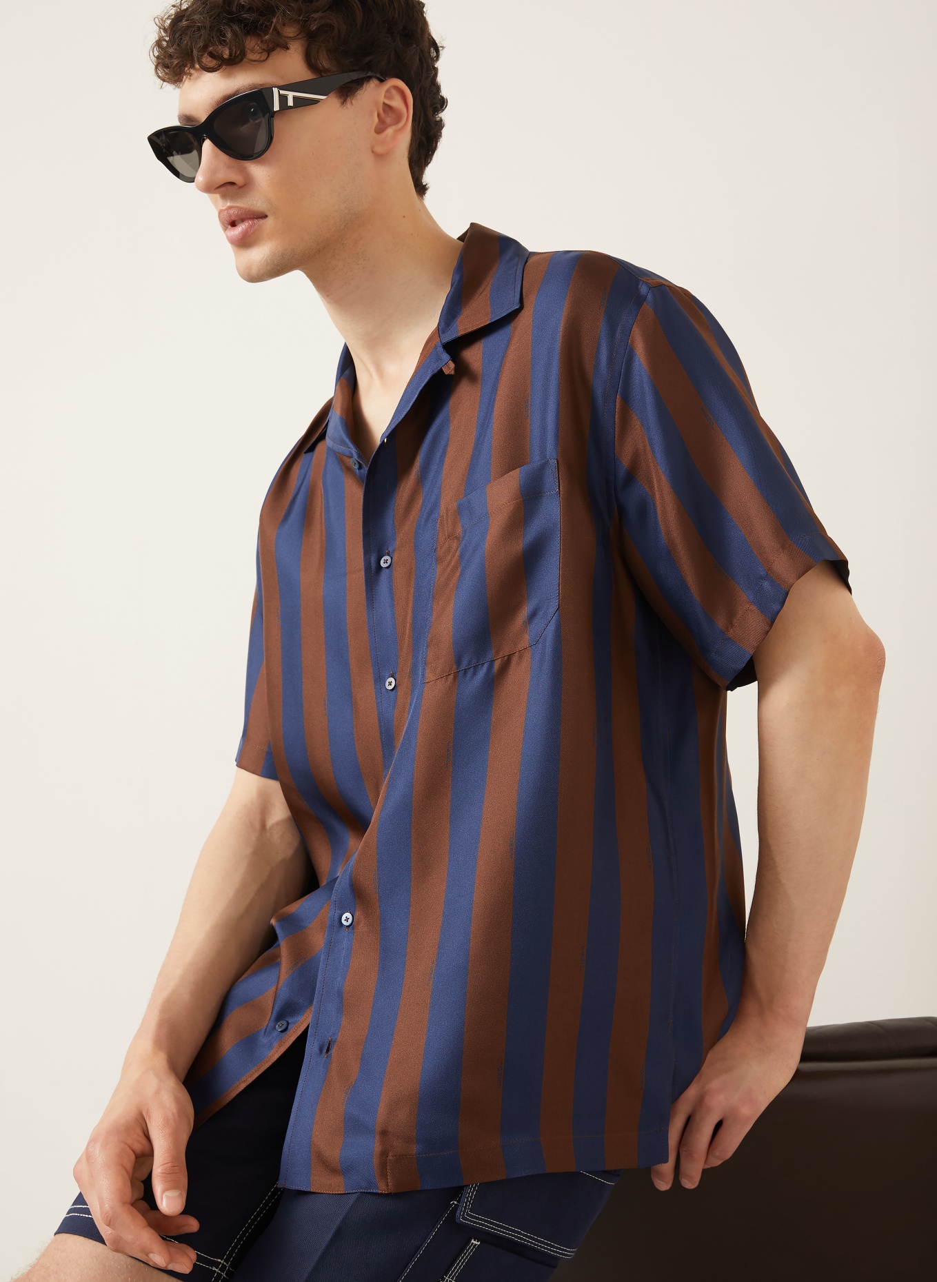 FENDI Resorthemd Comfort Fit aus Seide: DUNKELBLAU / DUNKELBRAUN