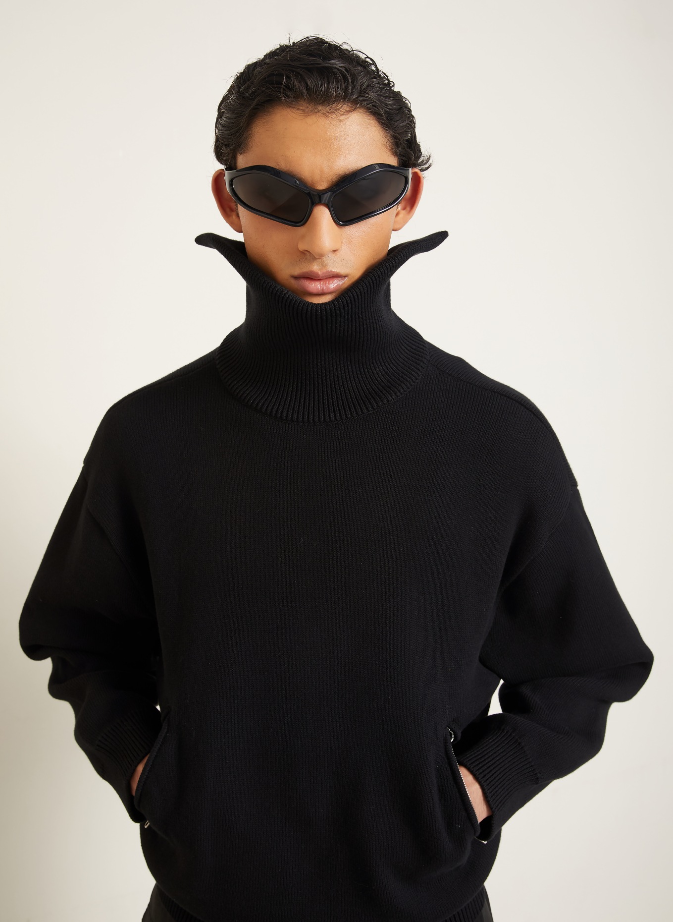 BALENCIAGA Half-zip sweater back-to-front: BLACK