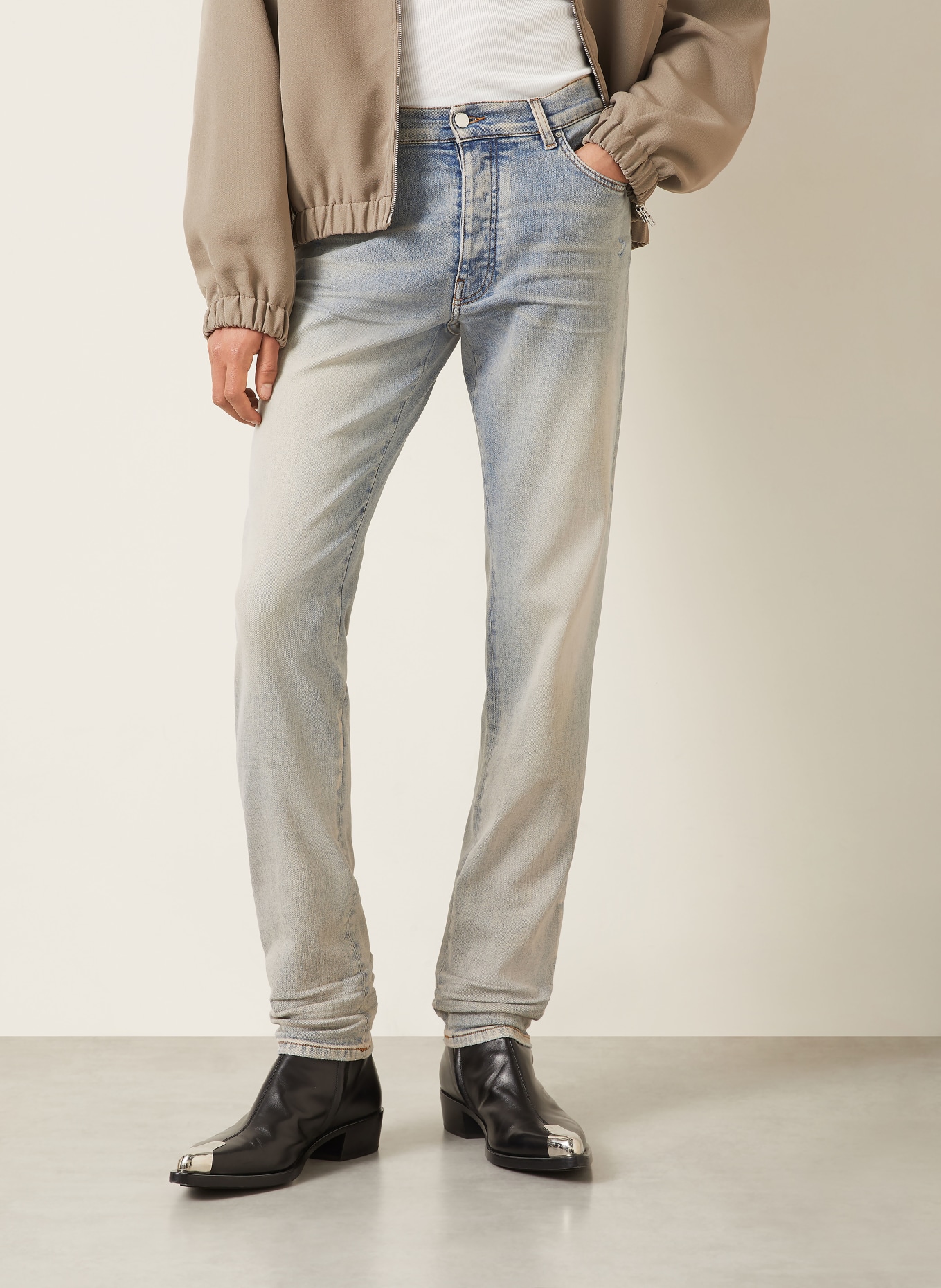 AMIRI Extra Slim Fit Jeans: 000F ANTIQUE INDIGO