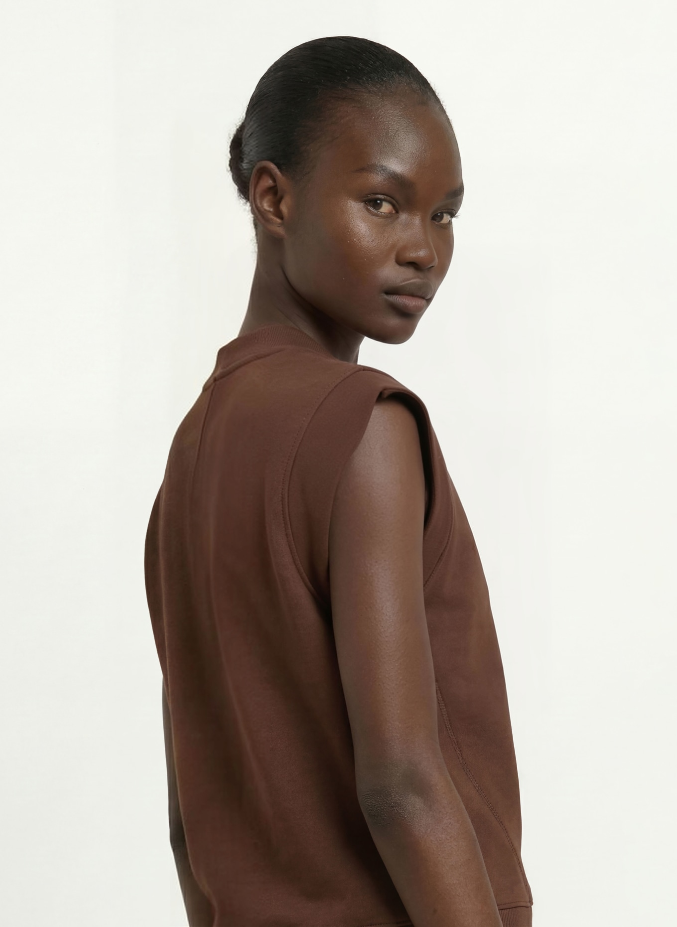 REISS Sweat-shirt WILLA SWEAT: MARRON FONCÉ