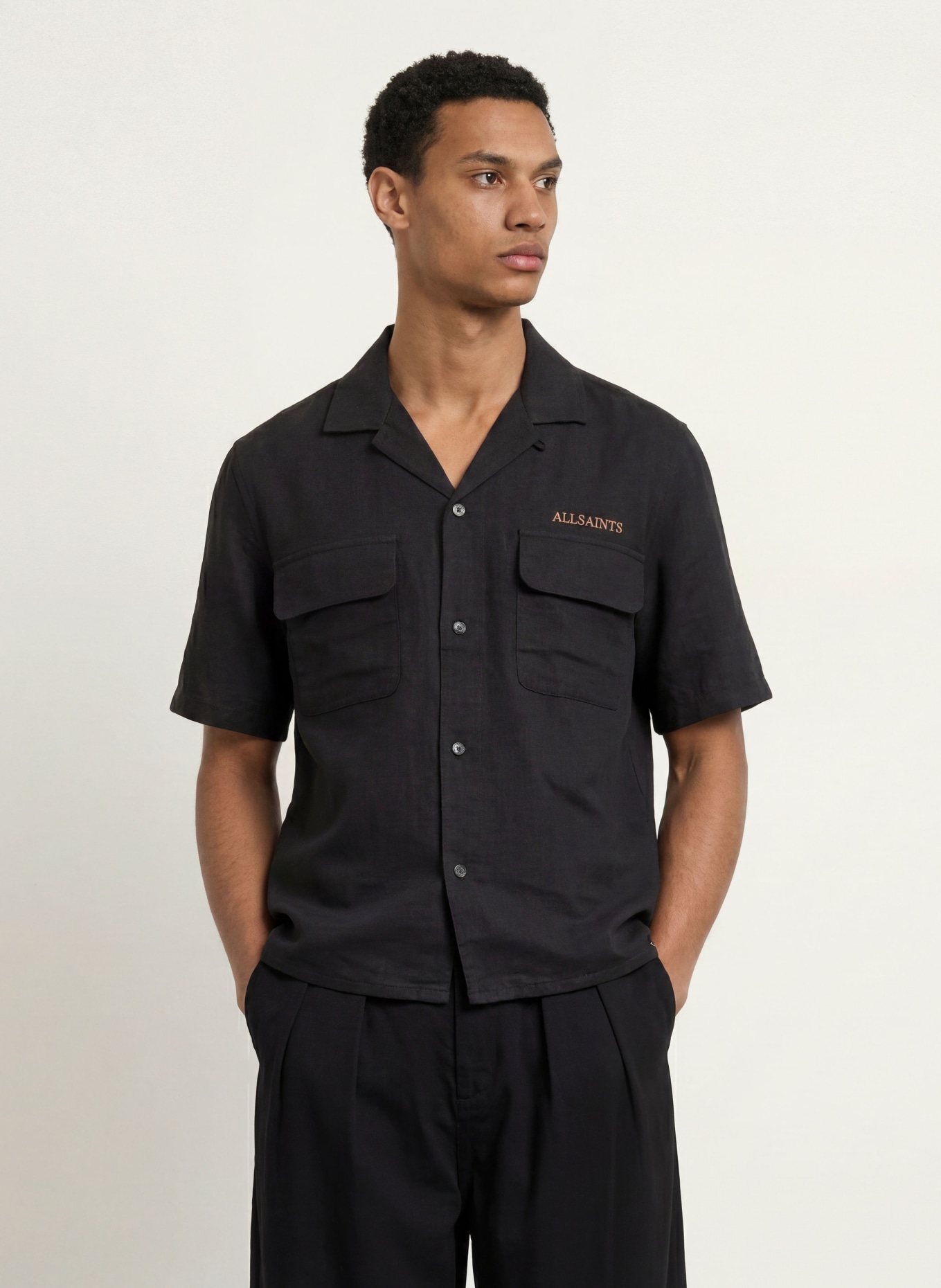 ALLSAINTS Resorthemd DUNLOE Boxy Fit aus Leinen: SCHWARZ / CAMEL