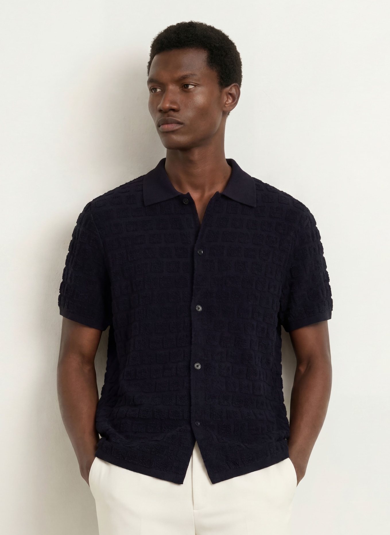 SANDRO Kurzarm-Hemd Comfort Fit: DUNKELBLAU