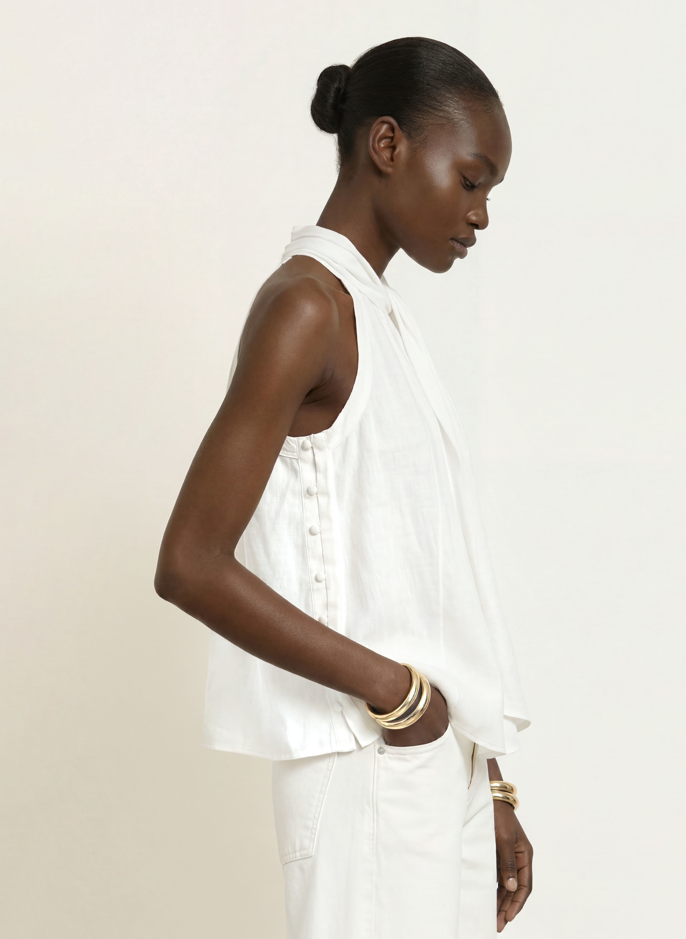 REISS Blusentop ANDI aus Leinen mit Schluppe: WEISS