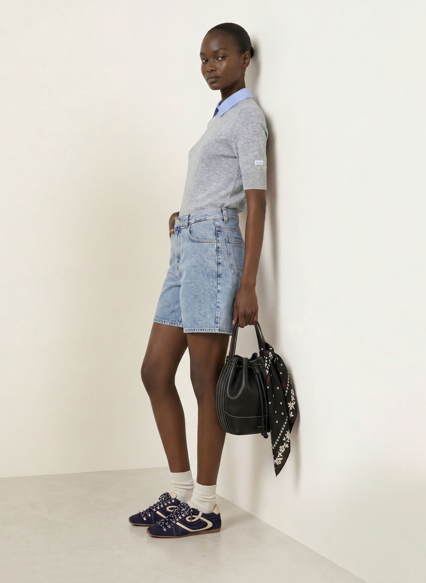 CLAUDIE PIERLOT Strickshirt mit abnehmbarem Kragen: GRAU / HELLBLAU / WEISS
