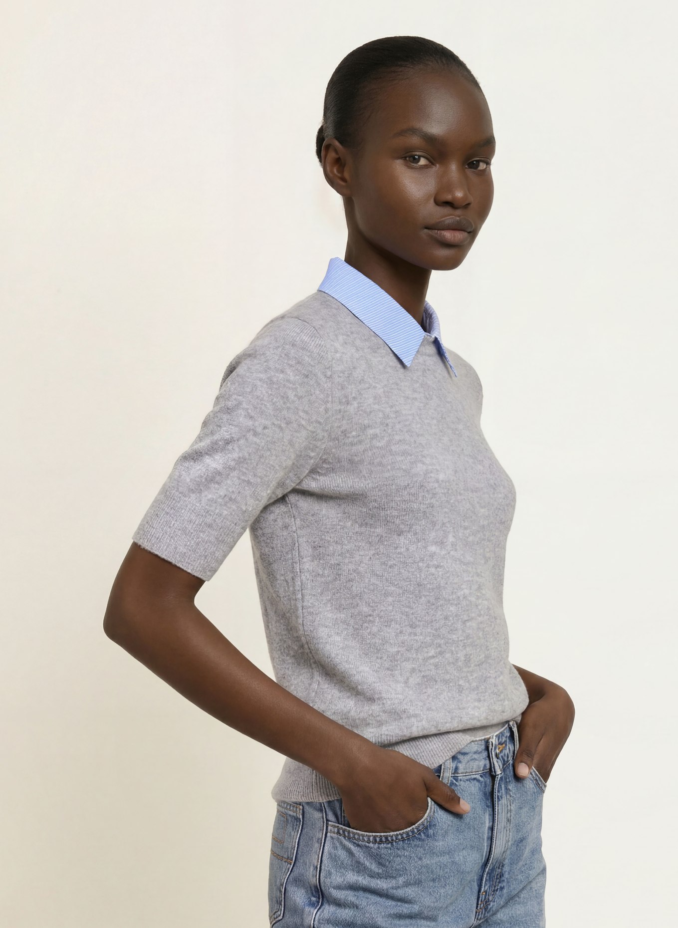 CLAUDIE PIERLOT Strickshirt mit abnehmbarem Kragen: GRAU / HELLBLAU / WEISS