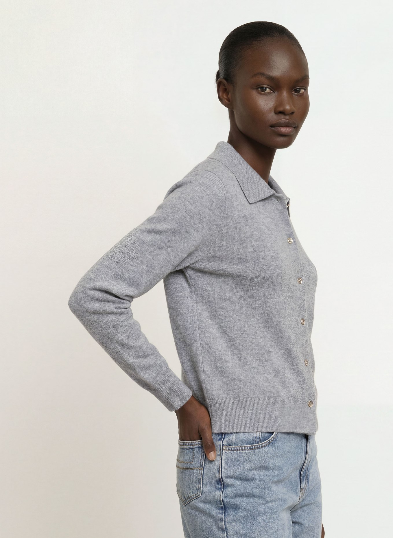 CLAUDIE PIERLOT Strickjacke: GRAU / HELLBLAU / WEISS