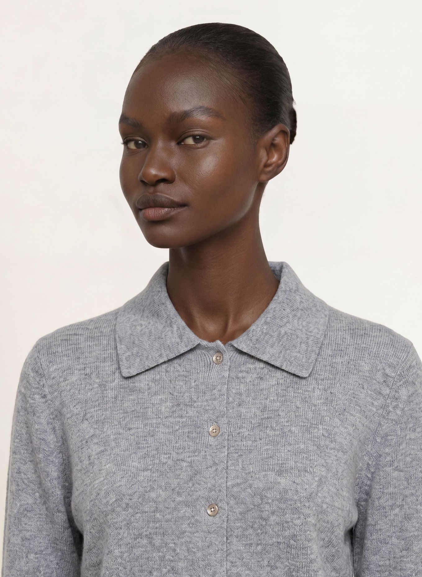 CLAUDIE PIERLOT Strickjacke: GRAU / HELLBLAU / WEISS