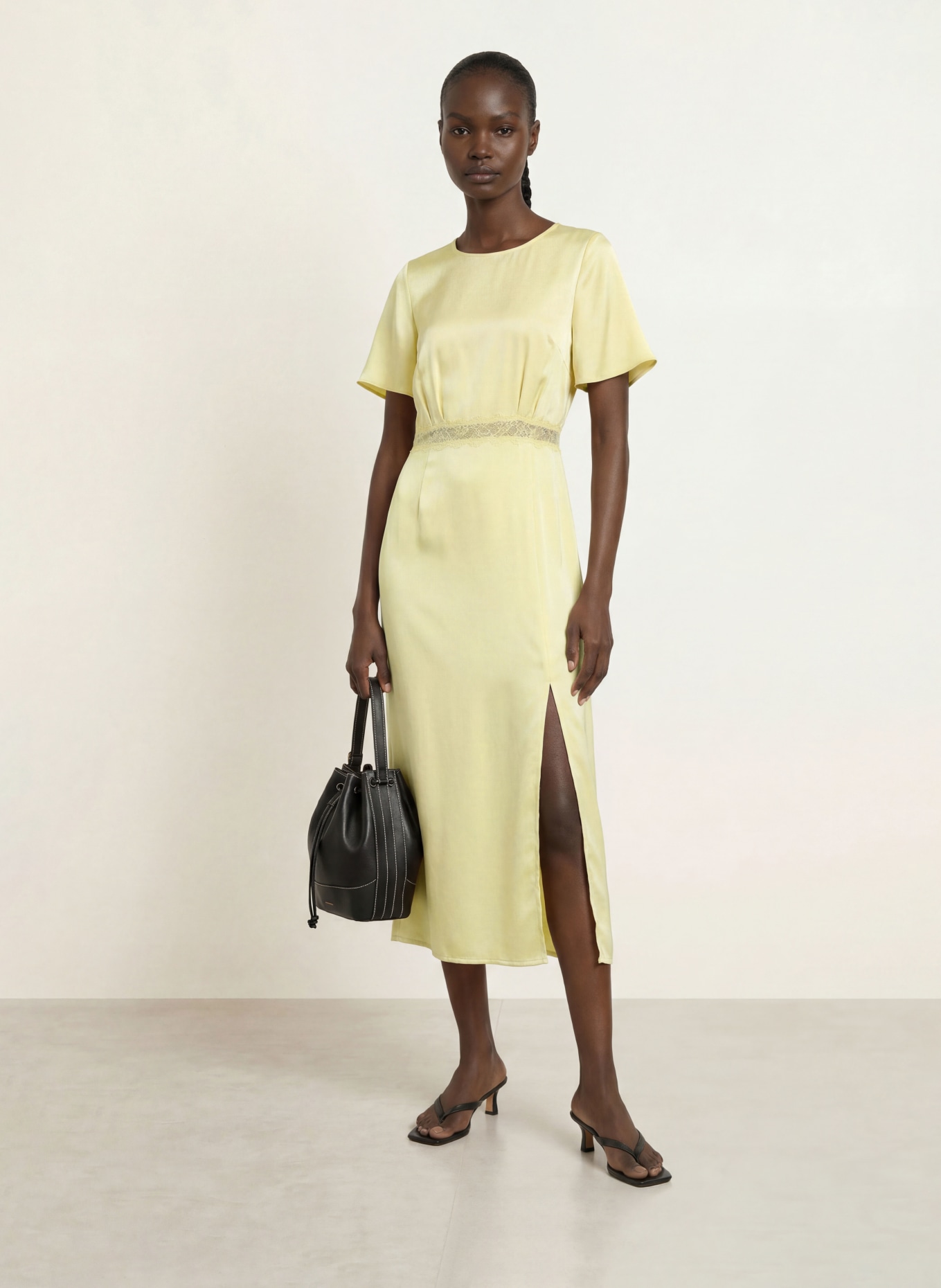 CLAUDIE PIERLOT Satinkleid mit Cut-out: HELLGELB