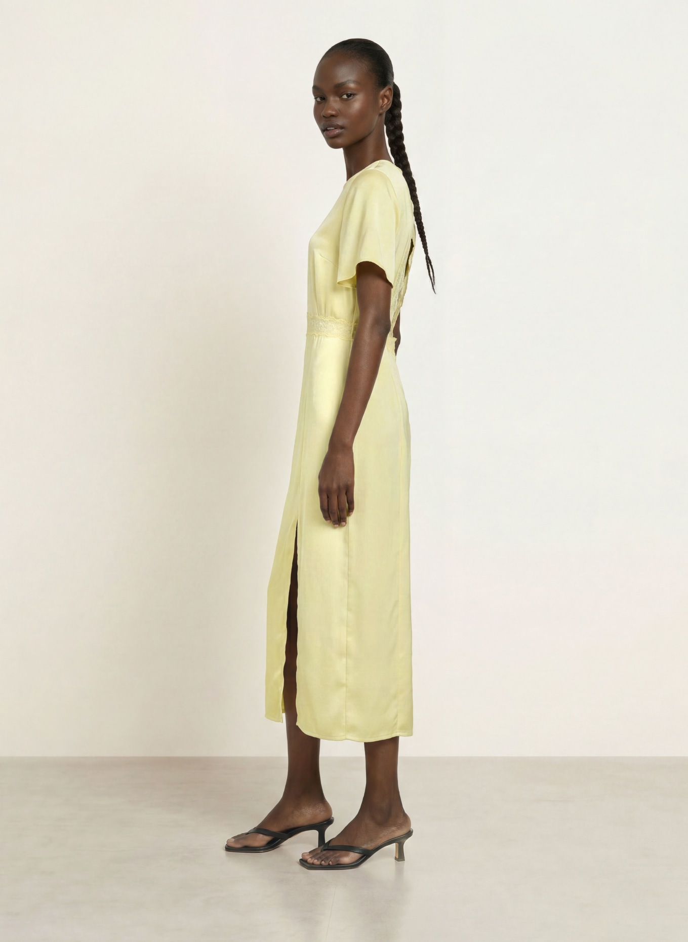 CLAUDIE PIERLOT Satinkleid mit Cut-out: HELLGELB
