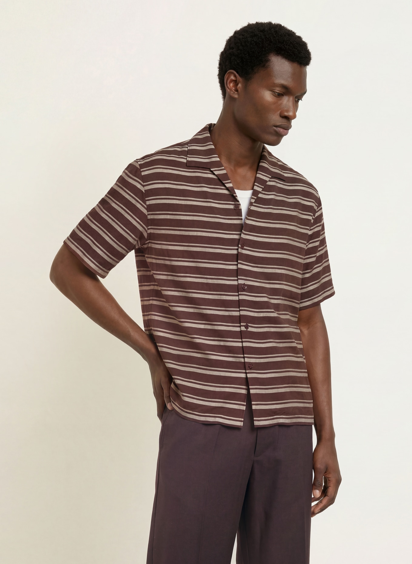 SANDRO Resorthemd Comfort Fit: DUNKELBRAUN / HELLBRAUN