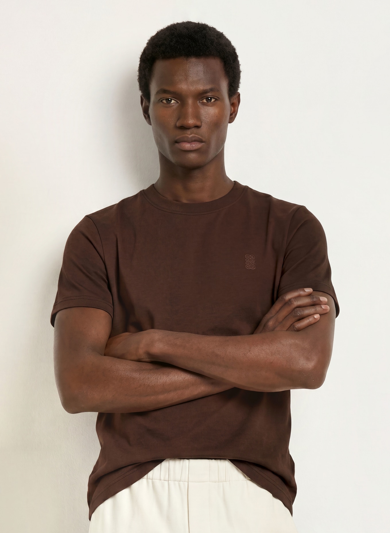 SANDRO T-Shirt: DUNKELBRAUN