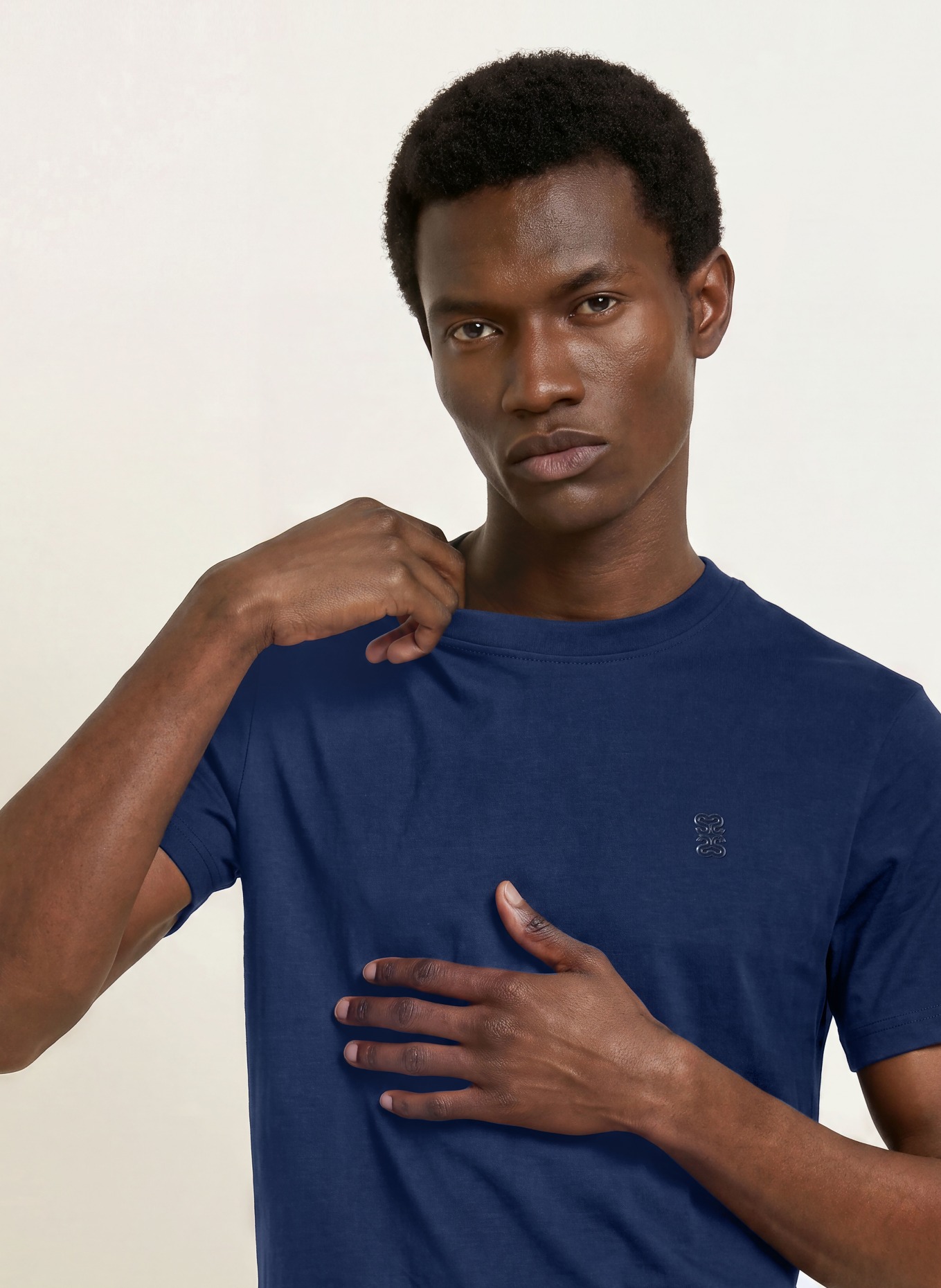 SANDRO T-Shirt: DUNKELBLAU