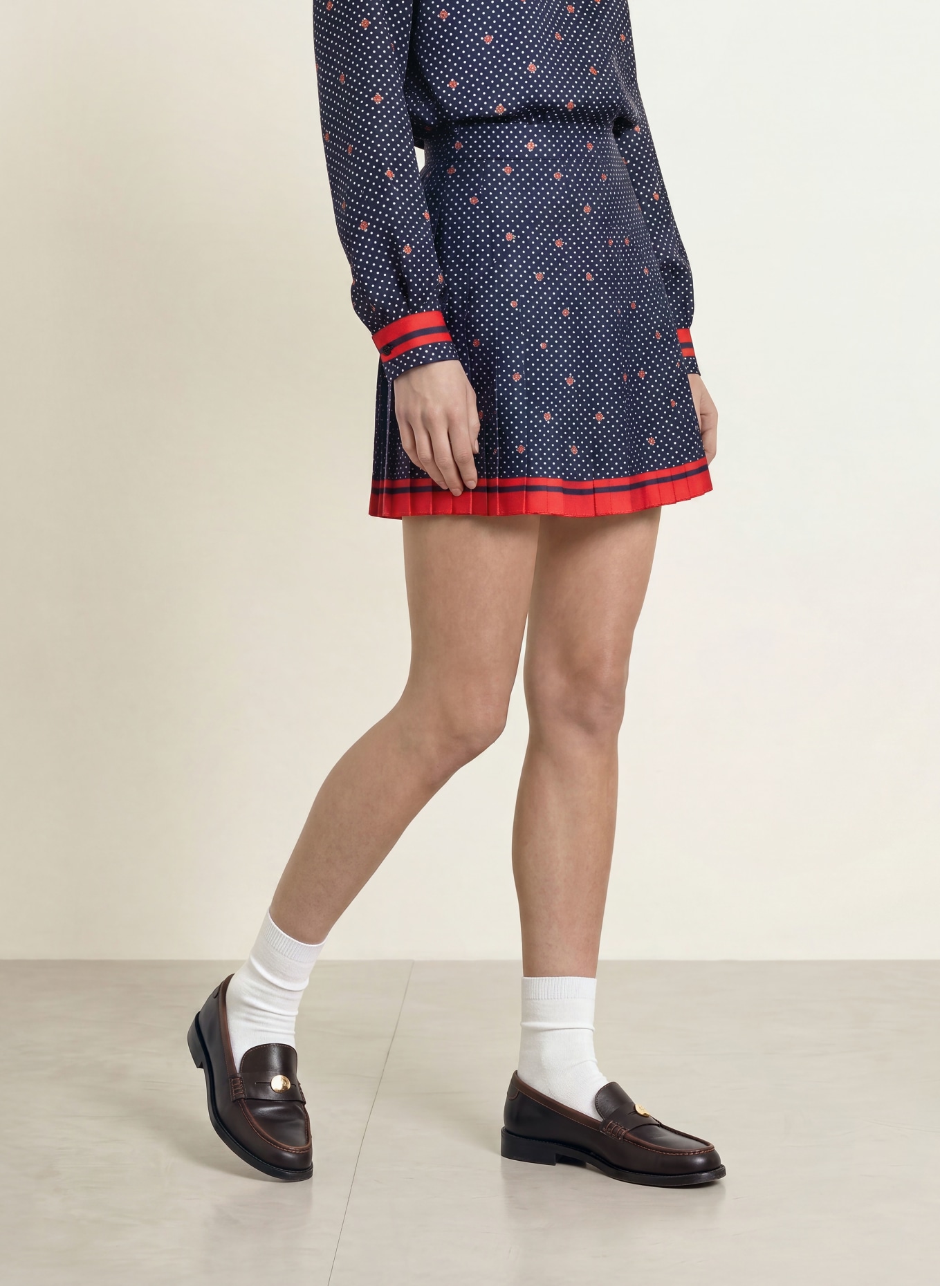 CLAUDIE PIERLOT Faltenrock: DUNKELBLAU / BEIGE / ROT