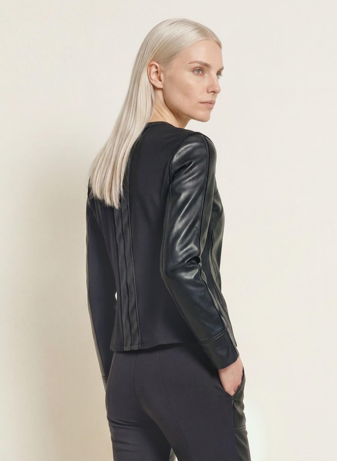 SPORTALM Jacke in Lederoptik: SCHWARZ / GRAU