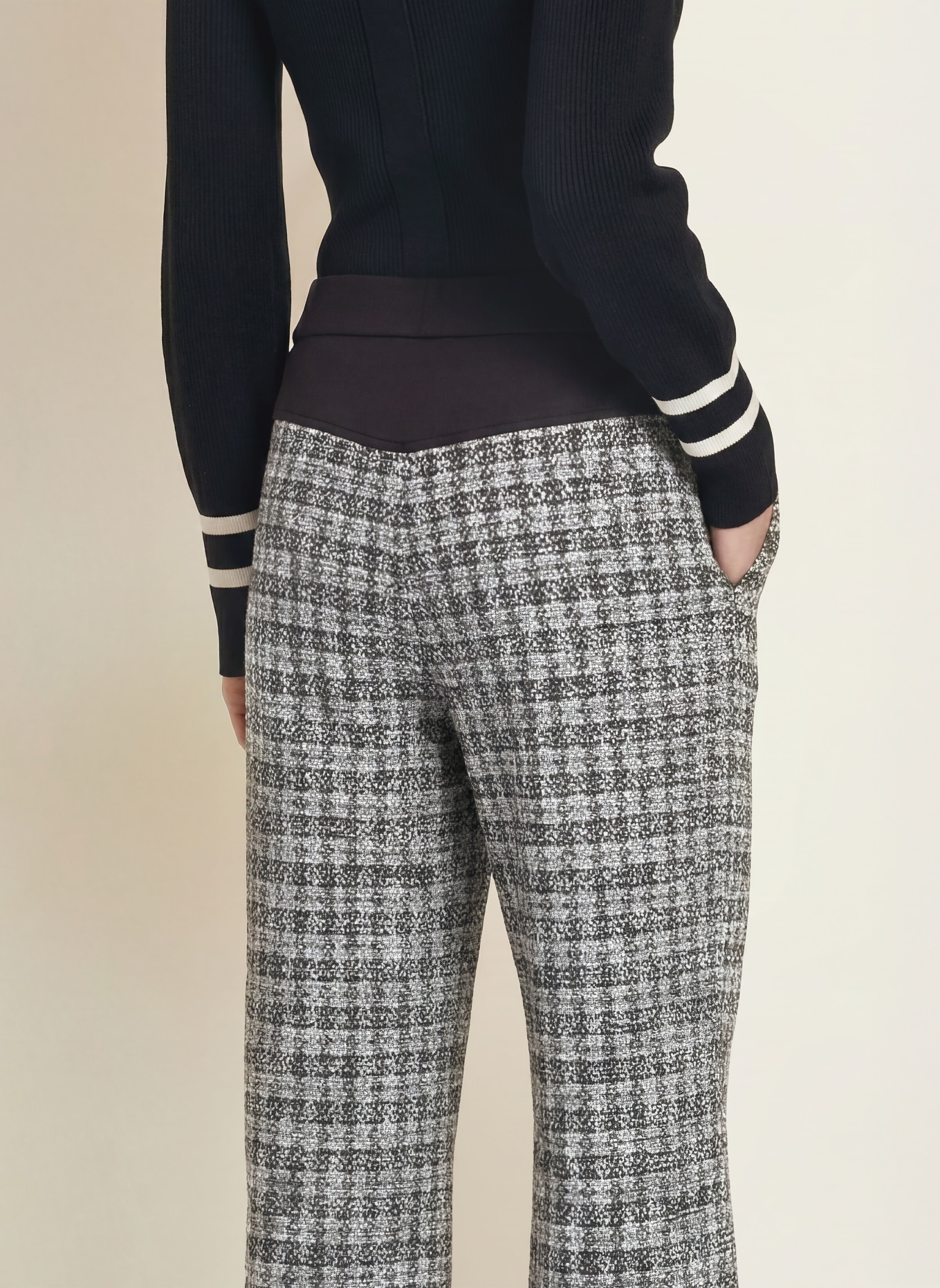 SPORTALM Marlenehose aus Bouclé mit Glitzergarn: SCHWARZ / SILBER / WEISS