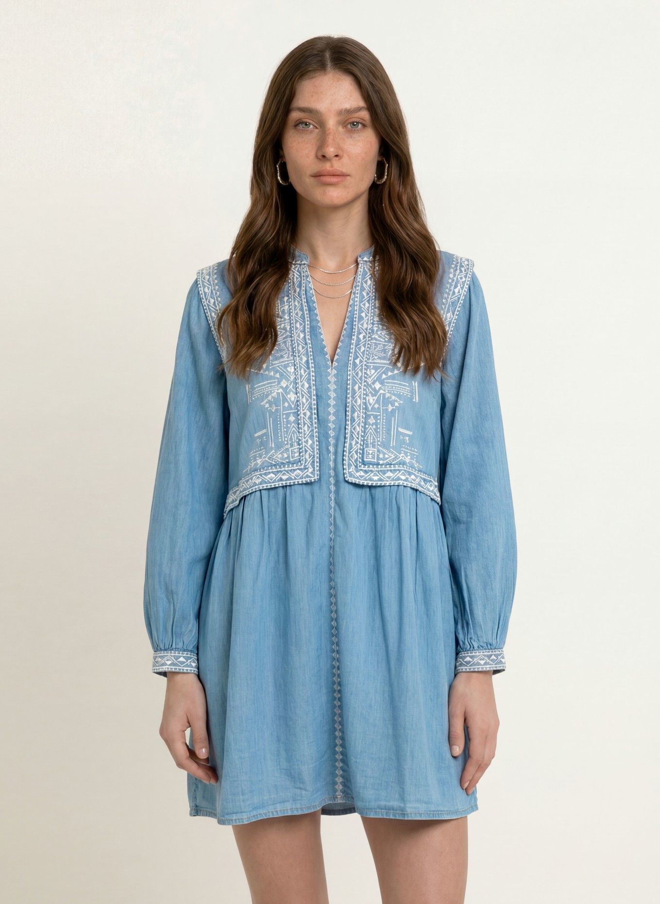 ba&sh Kleid LAENA in Jeansoptik: HELLBLAU