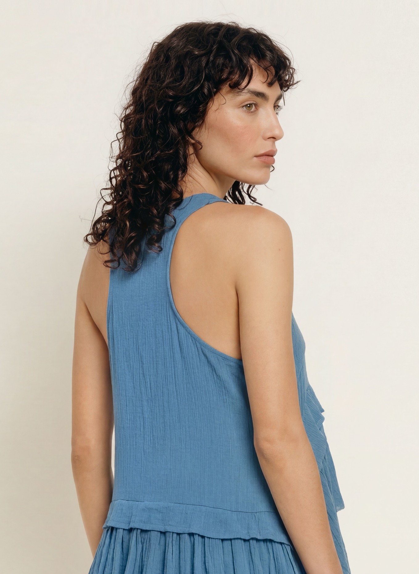ALLSAINTS Robe CAVARLY à volants: BLEU GRIS