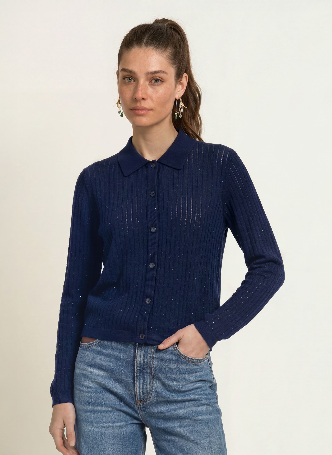 maje Strickjacke mit Schmucksteinen: DUNKELBLAU
