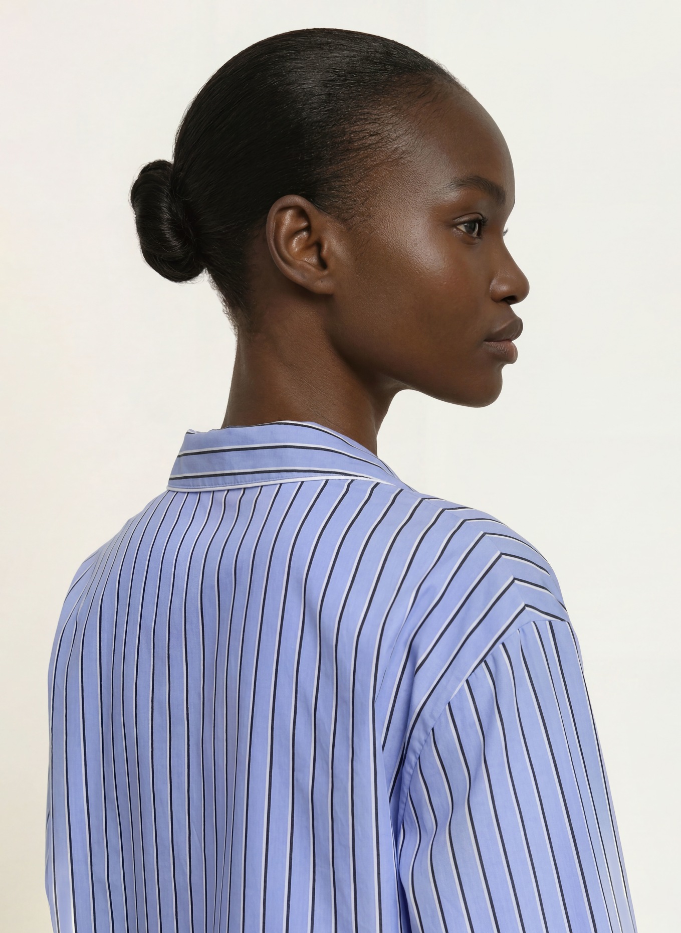 maje Bluse: HELLBLAU / DUNKELBLAU / WEISS