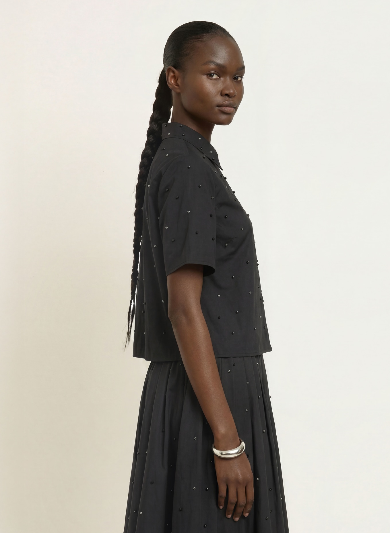 maje Hemdbluse mit Schmucksteinen: SCHWARZ