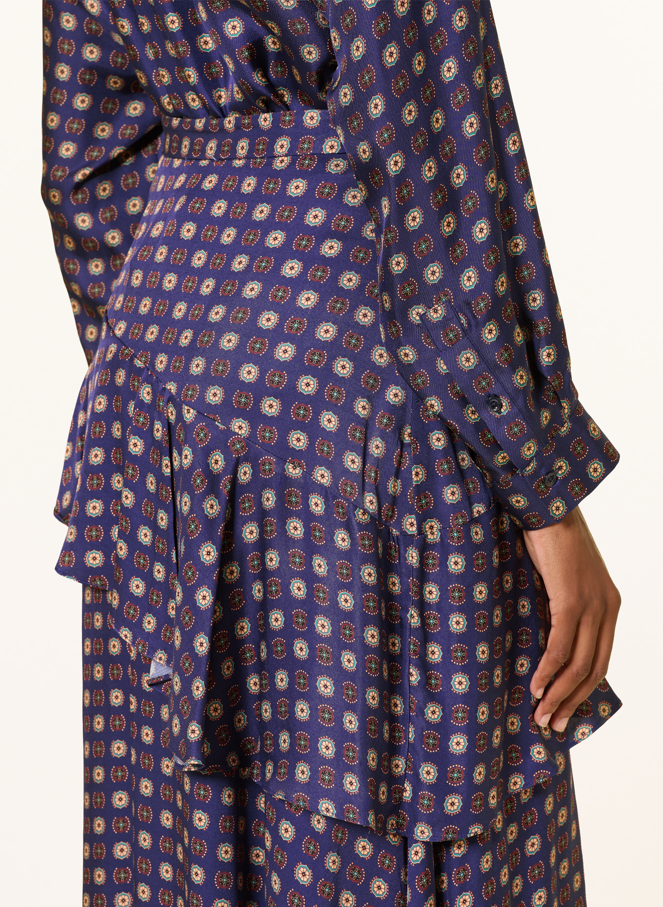 CLAUDIE PIERLOT Satinrock mit Volants: DUNKELBLAU / BEIGE / DUNKELROT