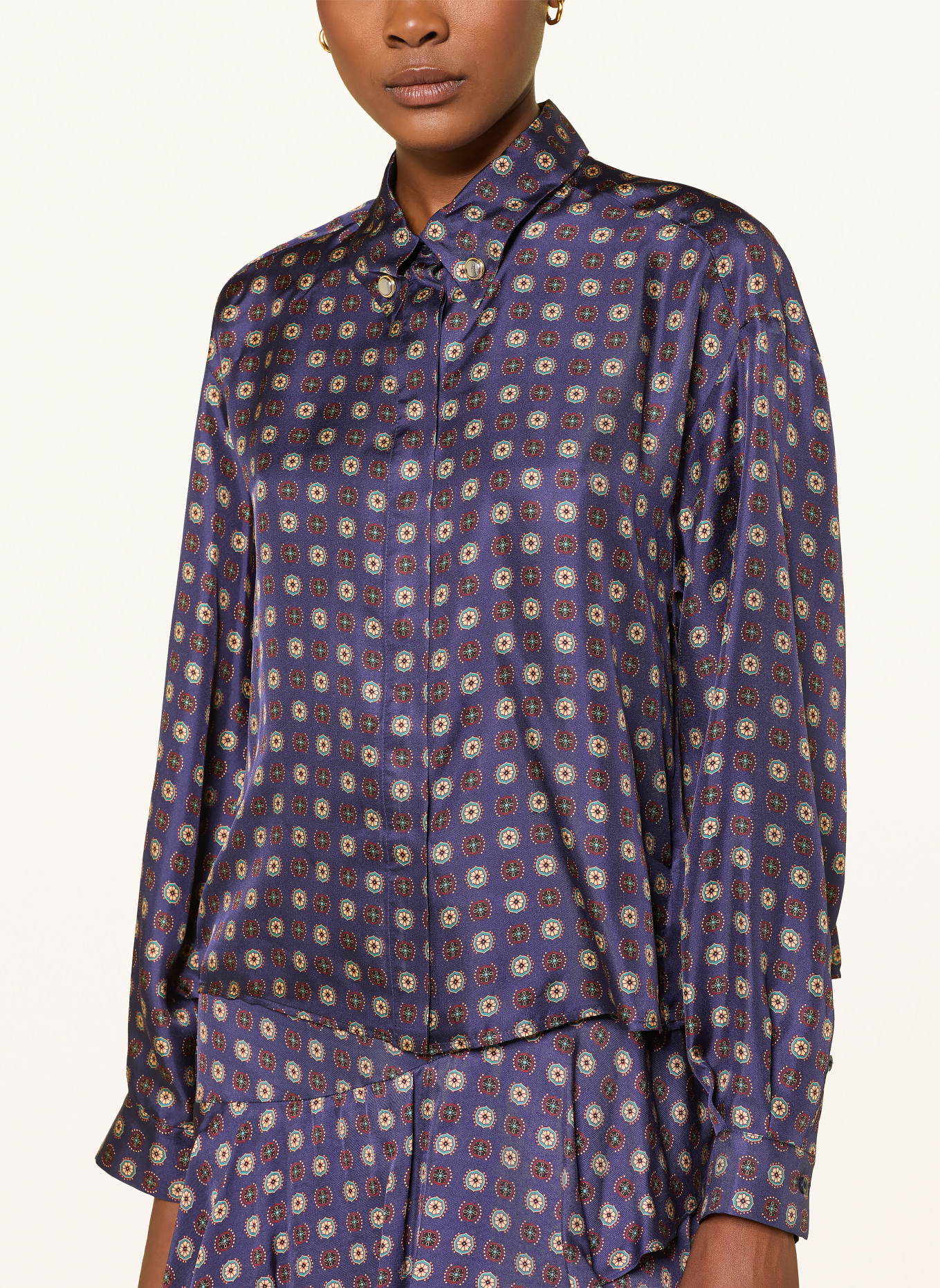 CLAUDIE PIERLOT Hemdbluse aus Seide: DUNKELBLAU / DUNKELROT / PETROL