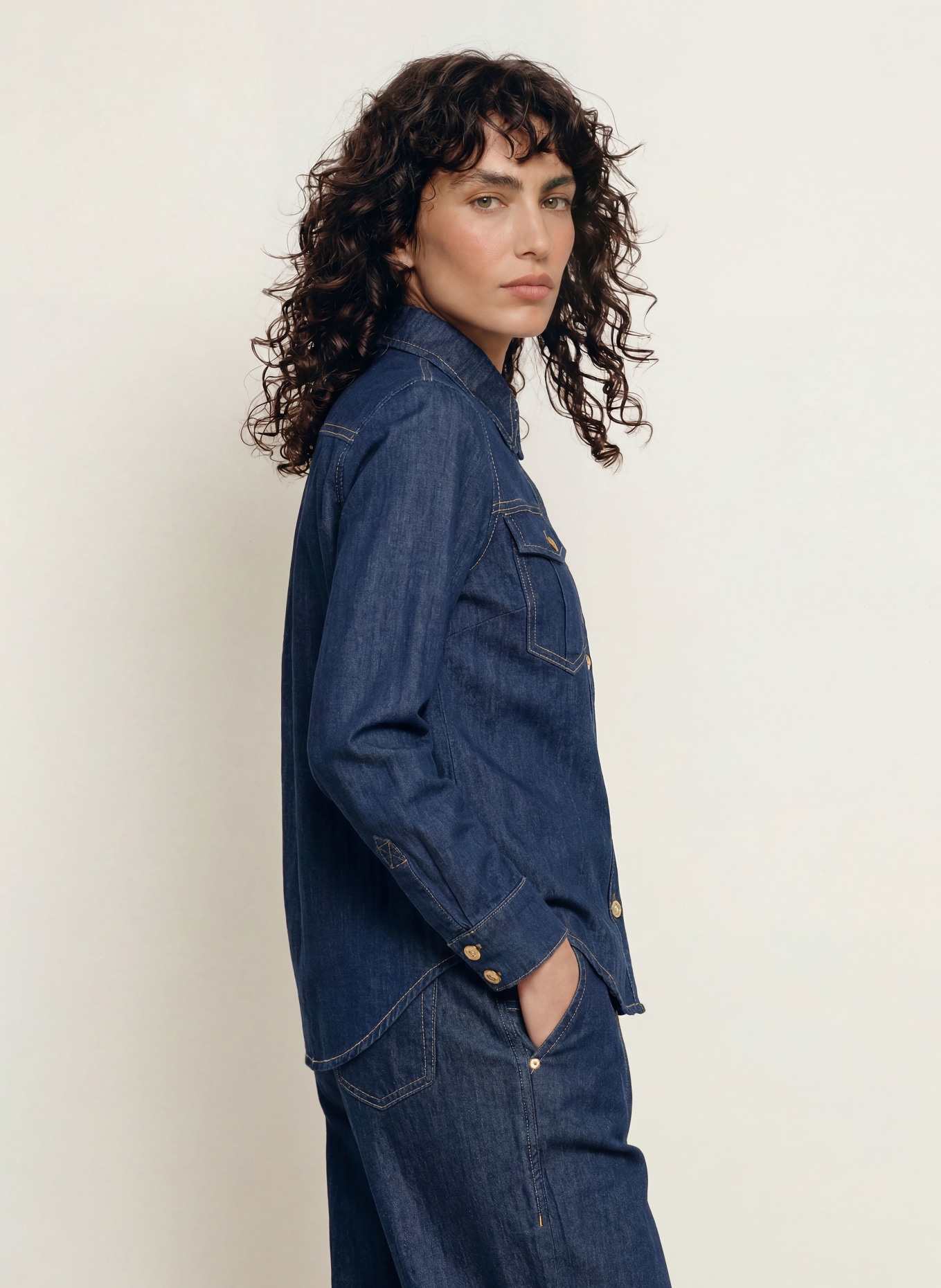 CLAUDIE PIERLOT Jeansbluse: DUNKELBLAU