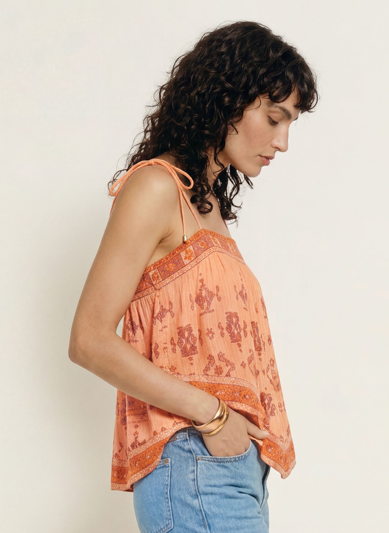 ba&sh Cropped-Top ZELI mit Glitzergarn: LACHS / DUNKELROT / DUNKELORANGE