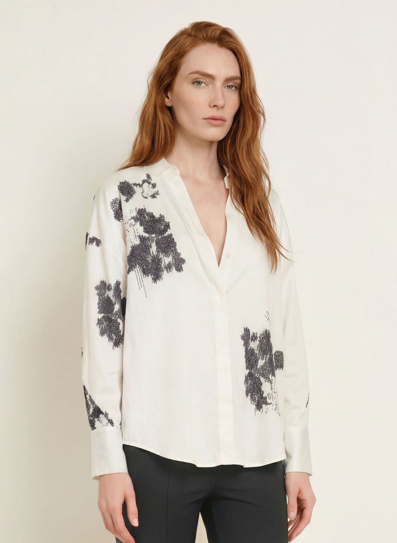 SPORTALM Blouse with Rhinestones: WHITE / BLACK