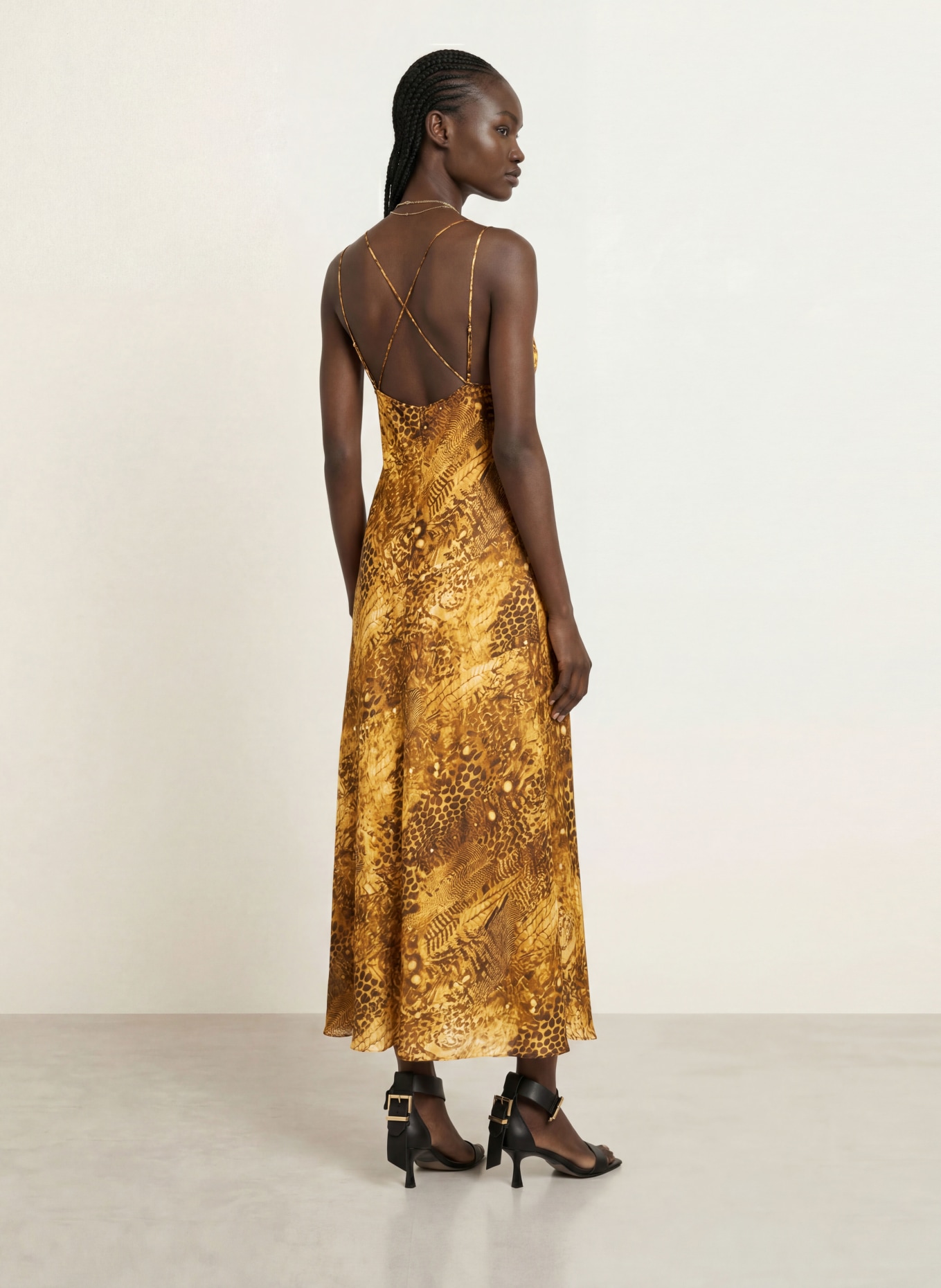 ALLSAINTS Robe CLAIRE en satin et soie: OR / COGNAC / MARRON FONCÉ