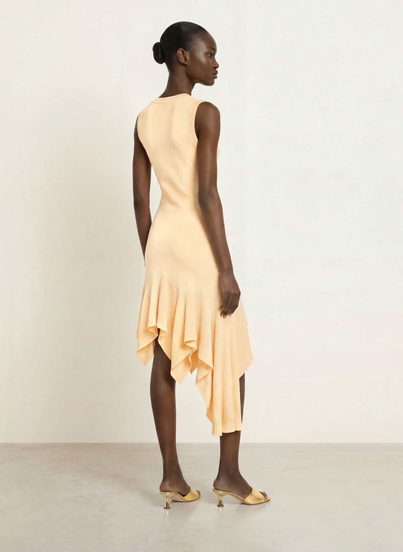 SANDRO Strickkleid mit Volants: HELLGELB