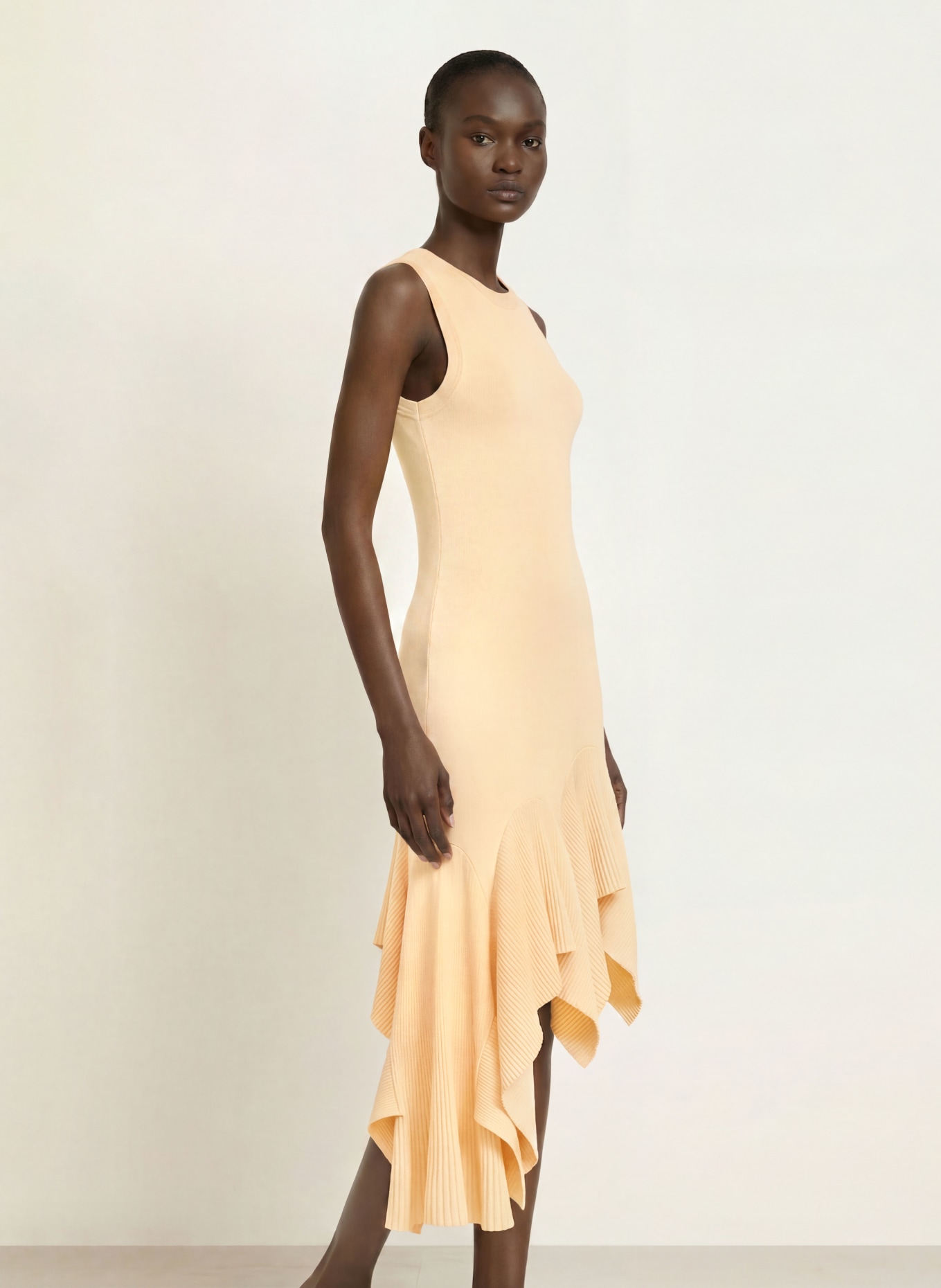 SANDRO Strickkleid mit Volants: HELLGELB