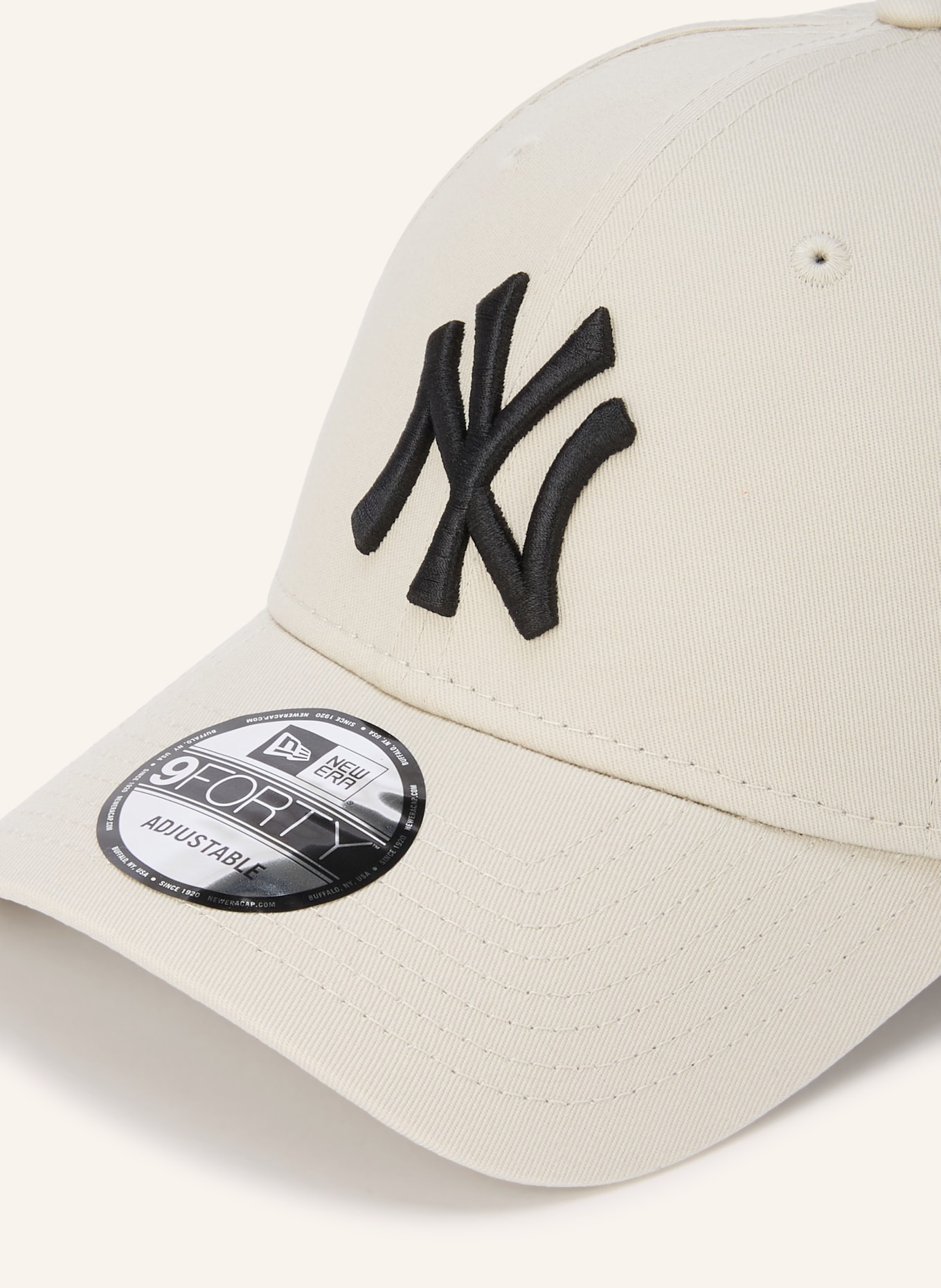 NEW ERA Cap 9FORTY: BEIGE / BLACK