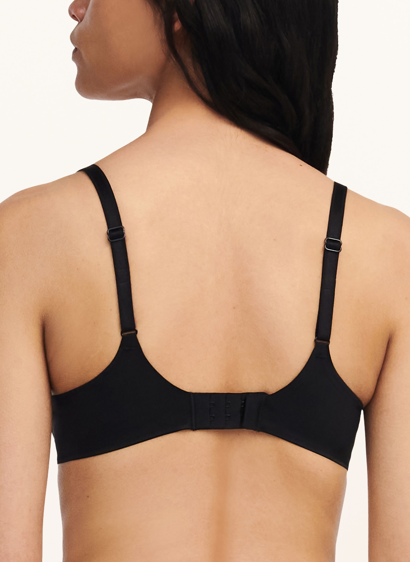 CHANTELLE Push-up bra ESSENTIAL: BLACK