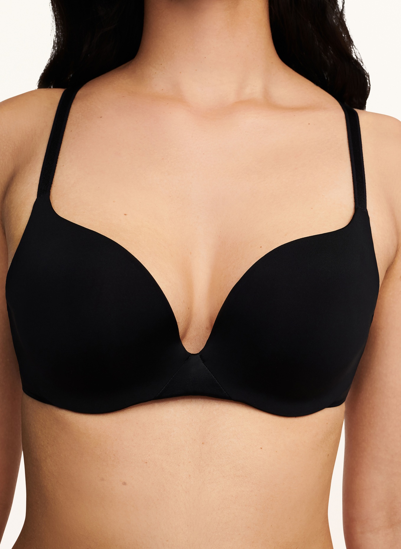 CHANTELLE Push-up bra ESSENTIAL: BLACK