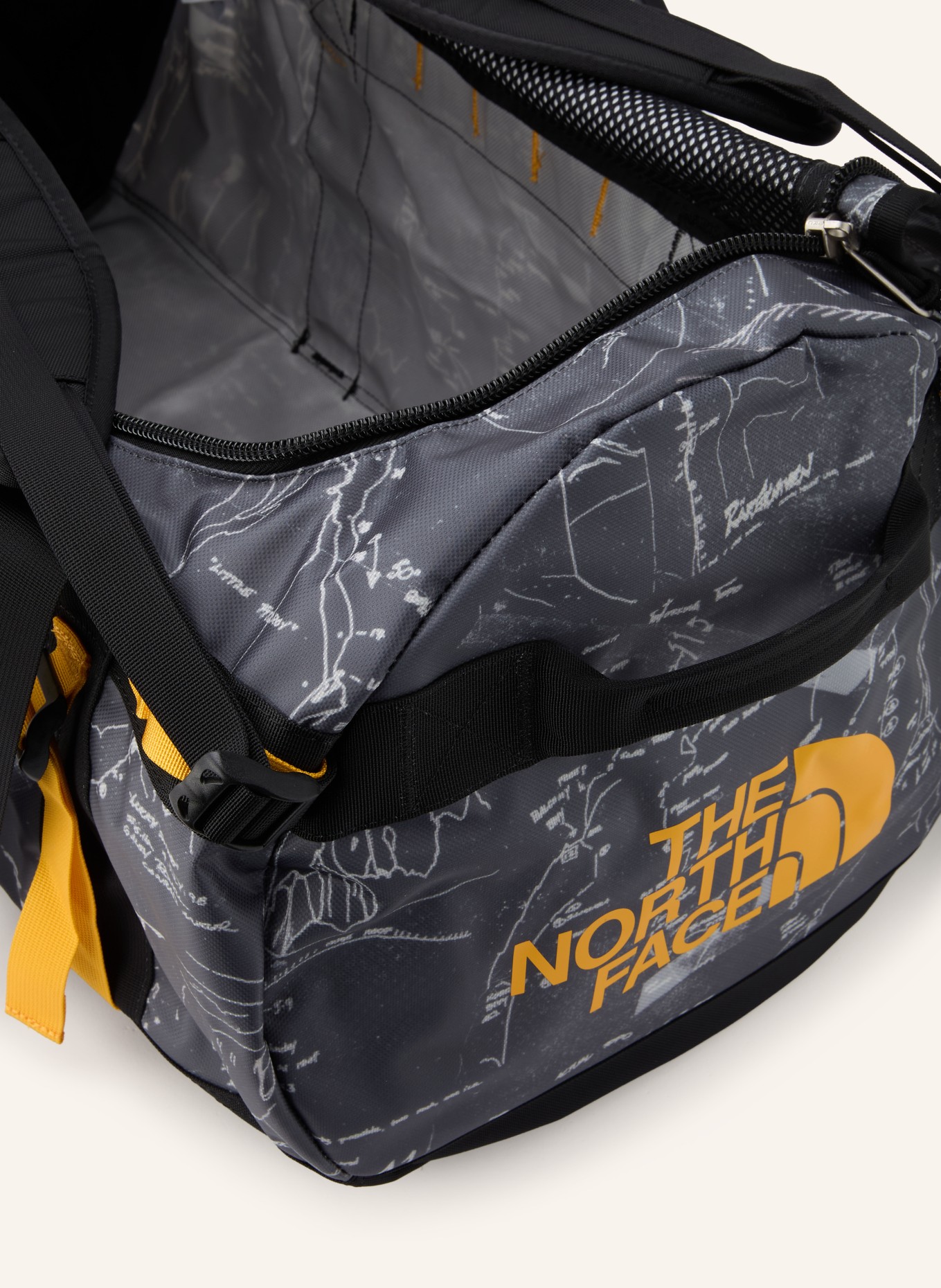 THE NORTH FACE Cestovní taška BASE CAMP DUFFEL MEDIUM 71 l: TMAVĚ ŠEDÁ / ČERNÁ