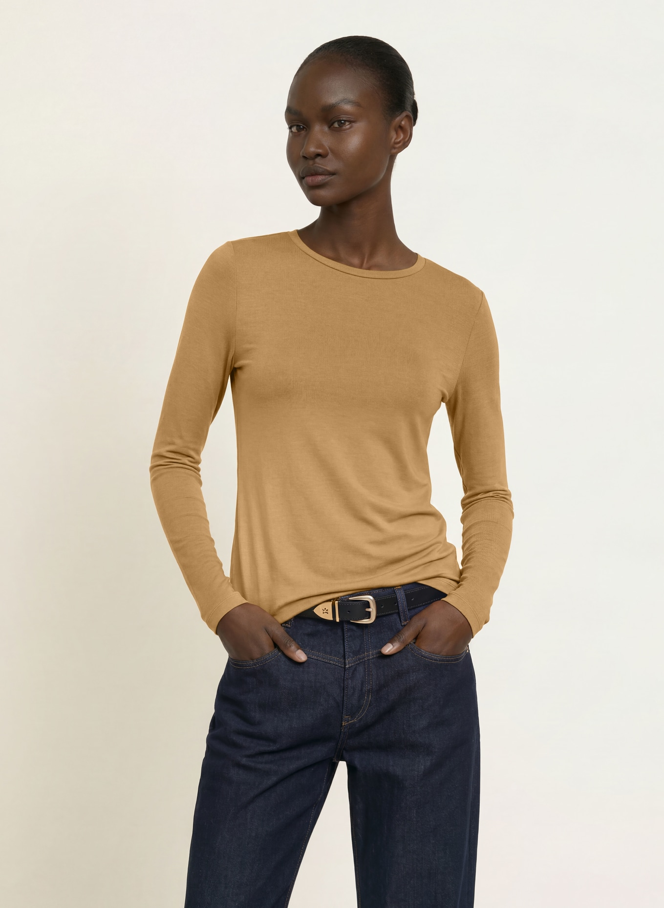 MAJESTIC FILATURES Longsleeve: CAMEL