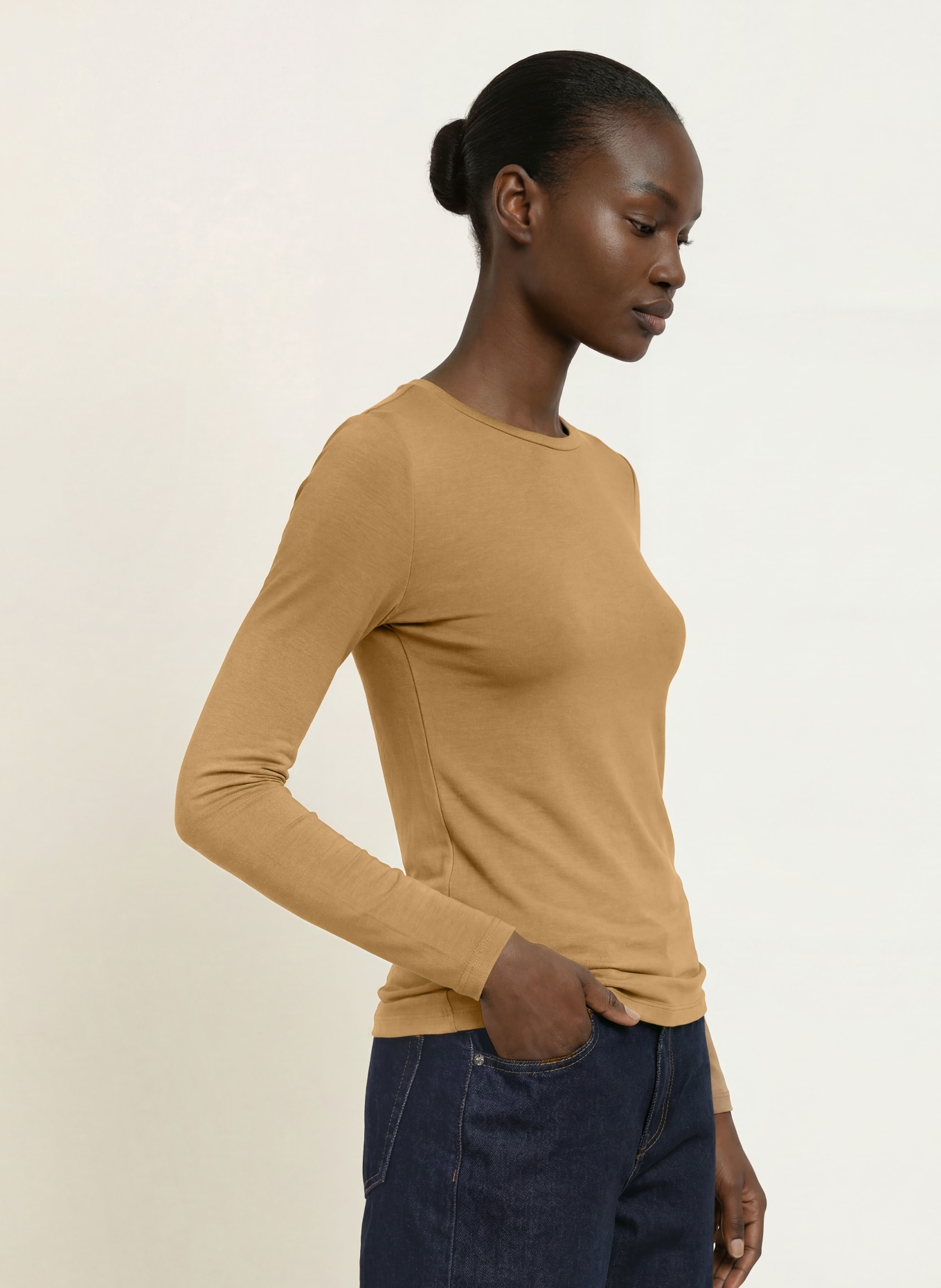 MAJESTIC FILATURES Longsleeve: CAMEL